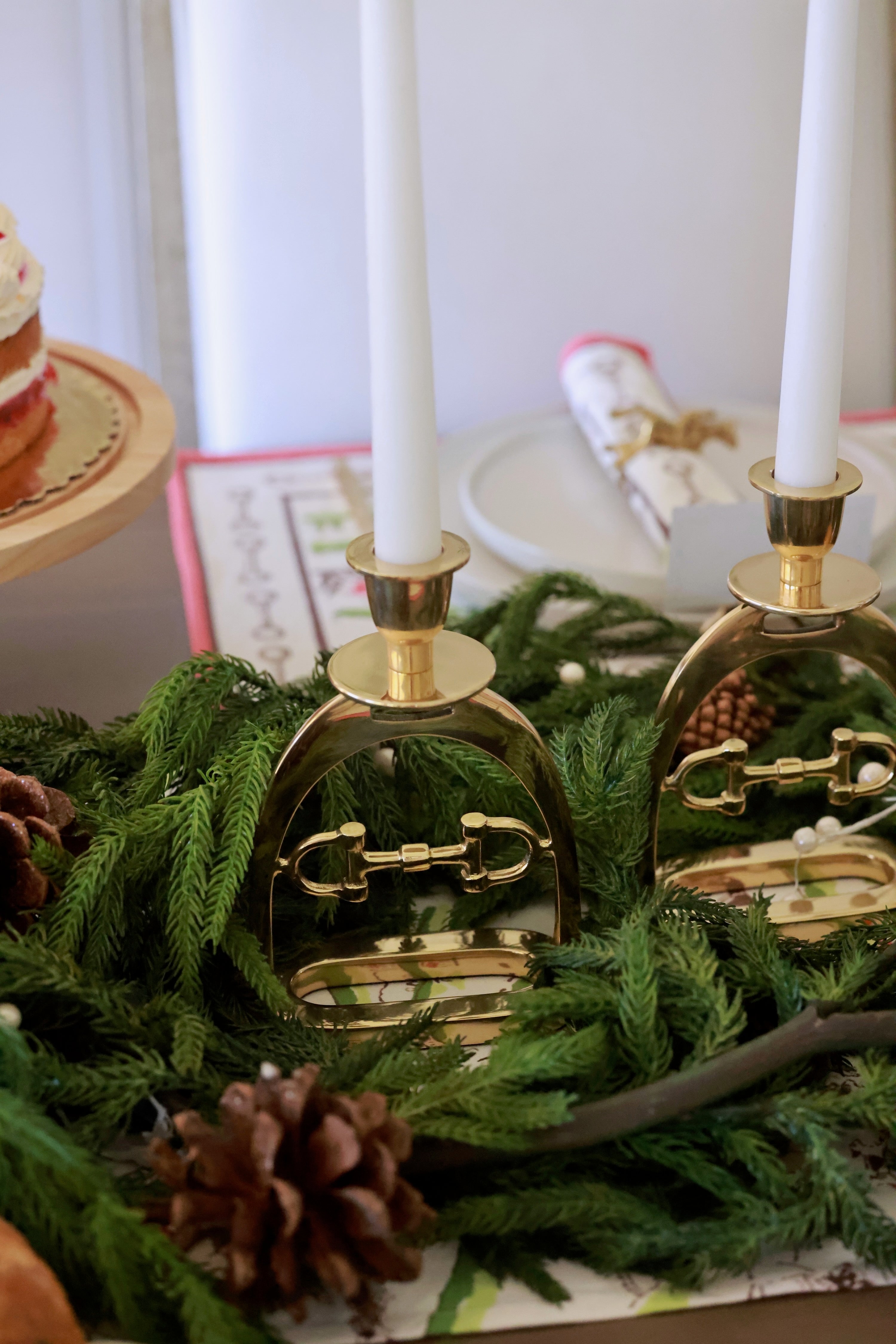 adamsbro stylish equestrian stirrup candle holder set