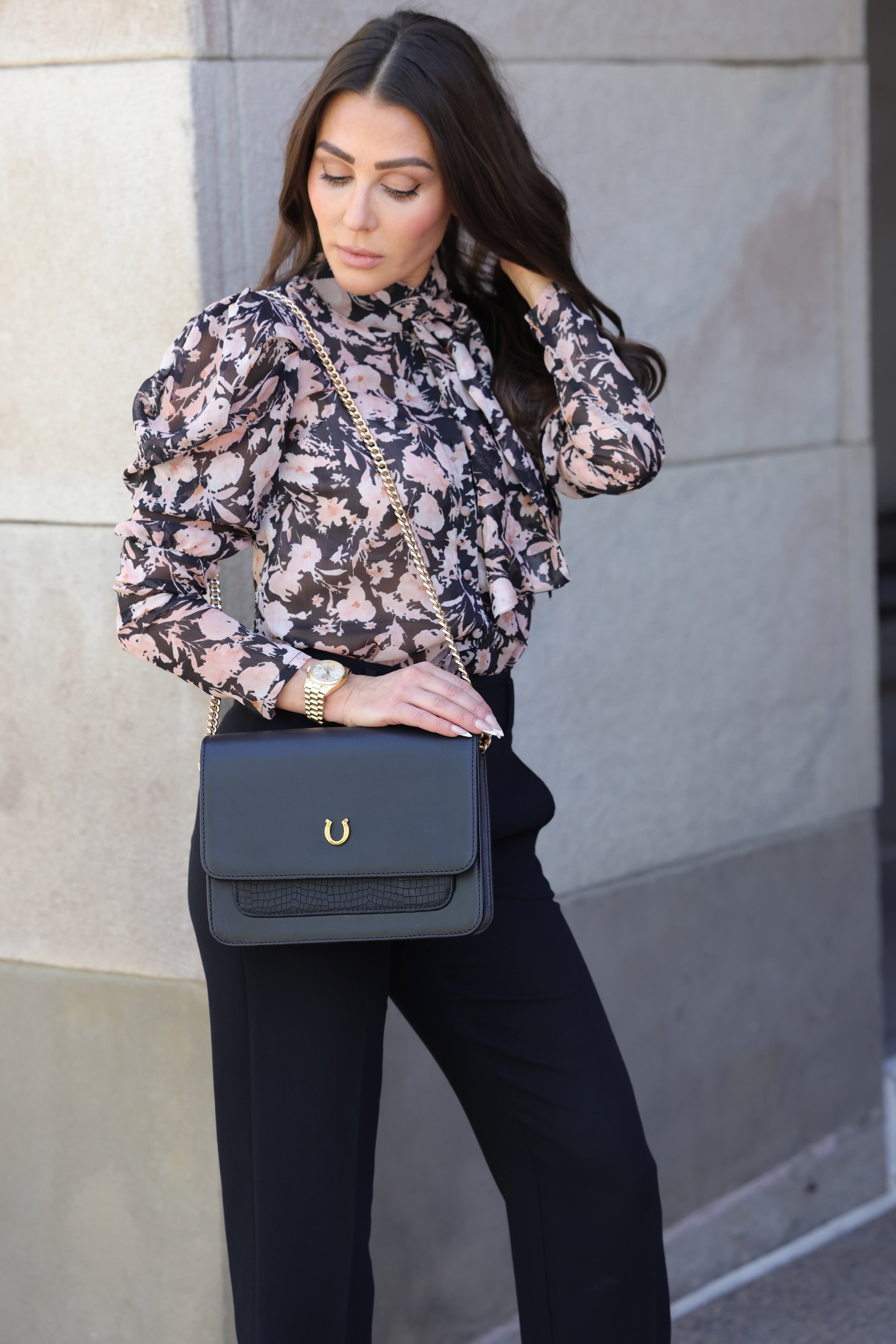 esquivas stylish equestrian aria leather saddle bag