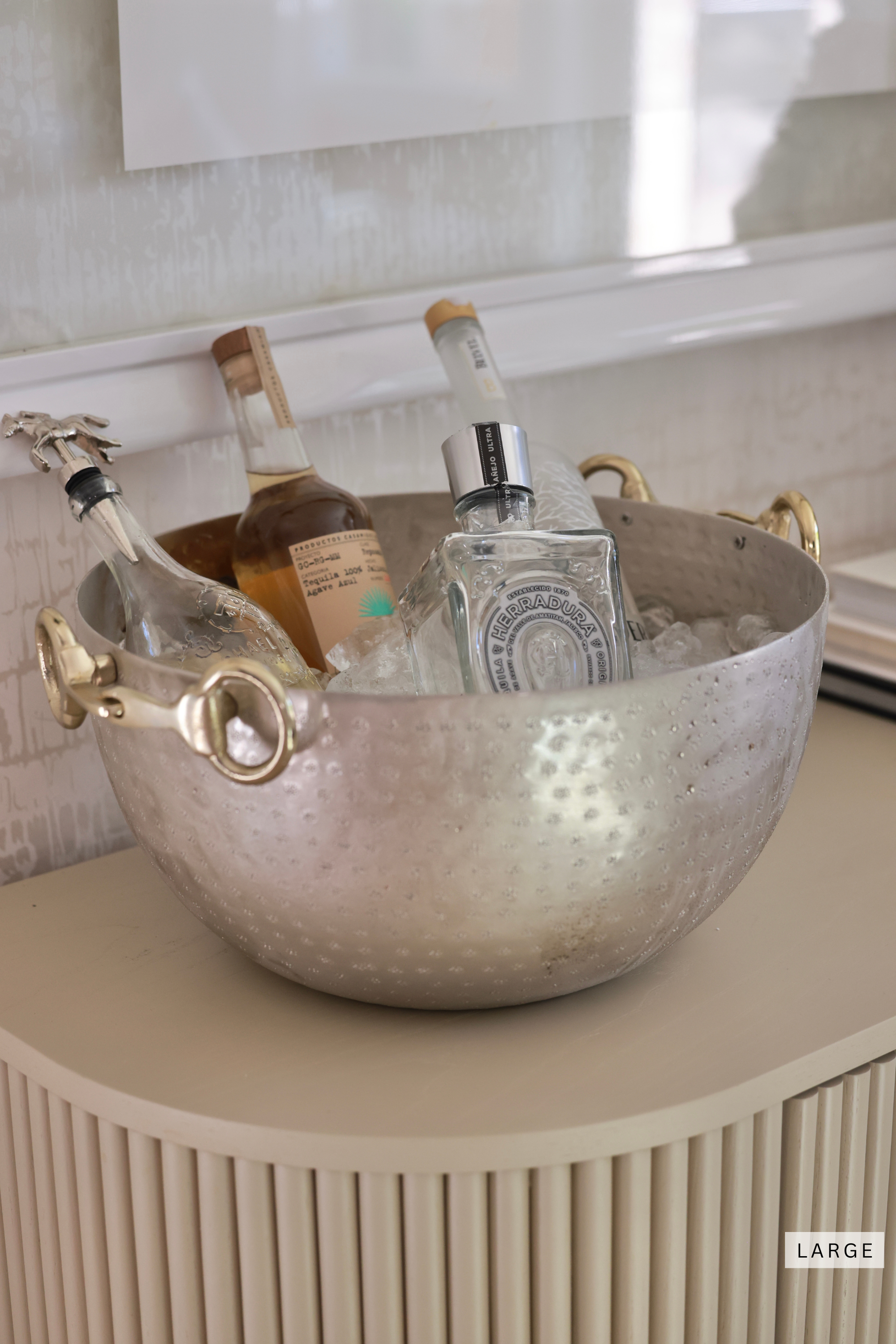 go home ltd. stylish equestrian astoria snaffle bit serving bowl set large