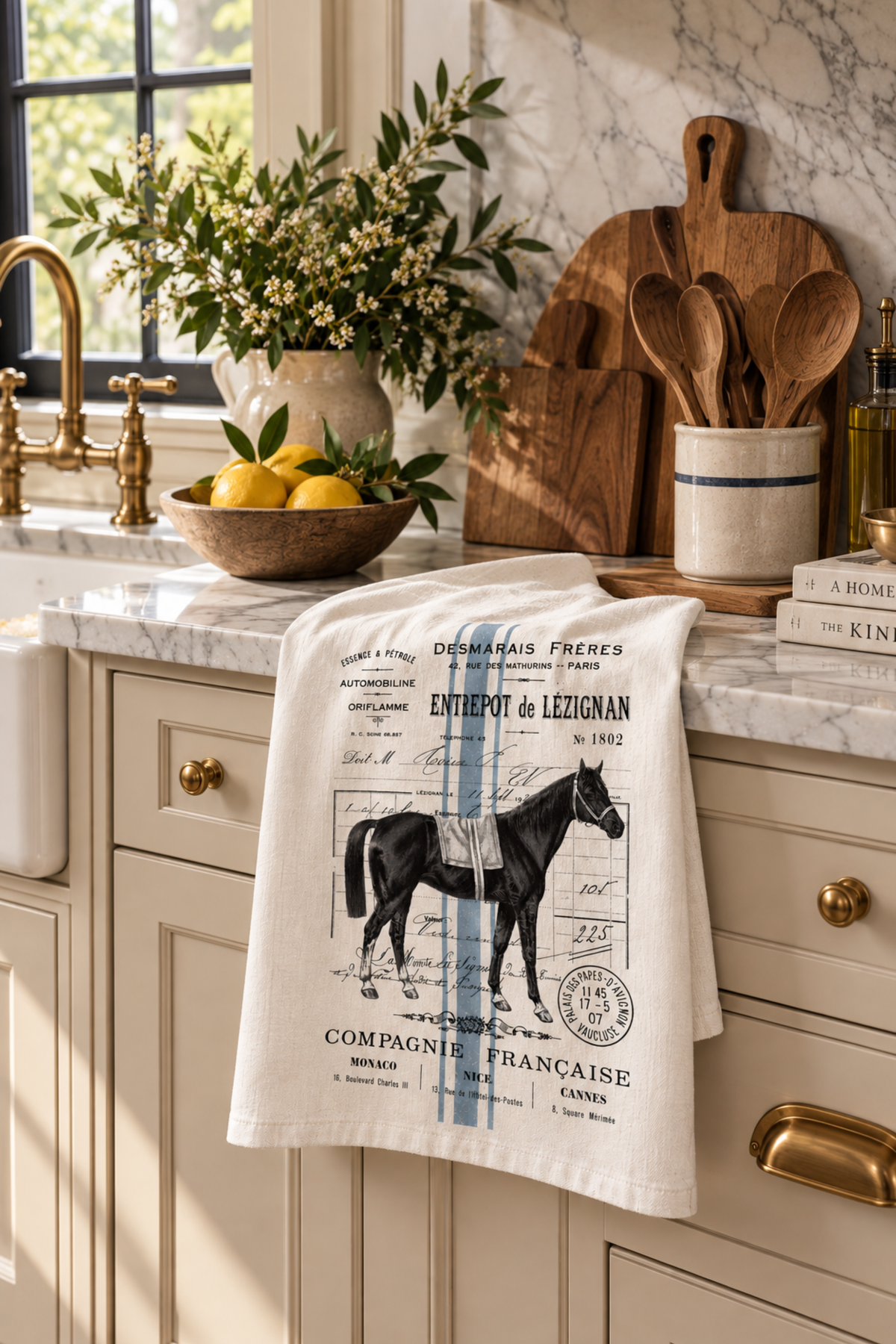 Le Cheval Vintage Hand Towel