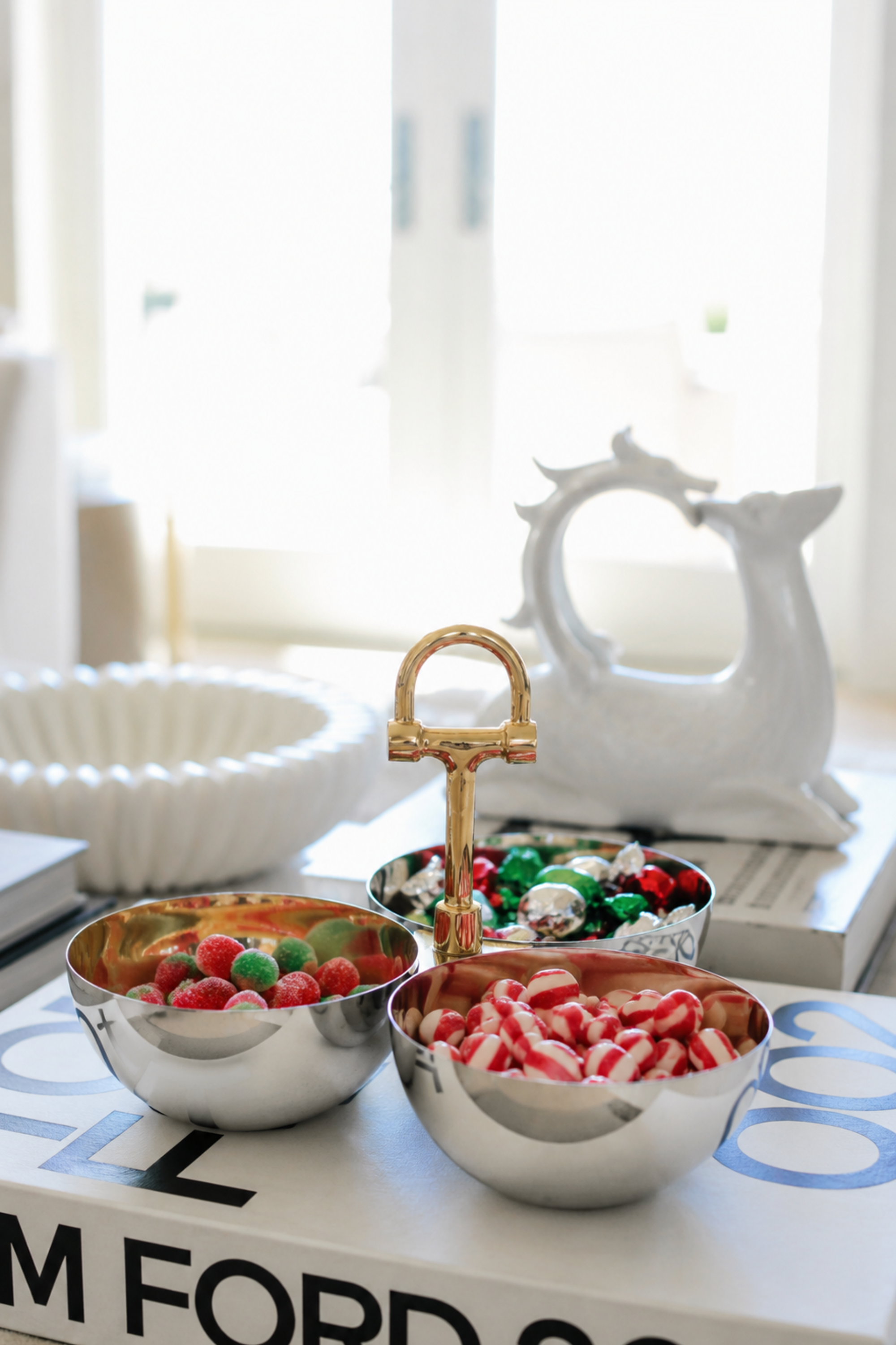 Harlowe Snaffle Nut Bowl