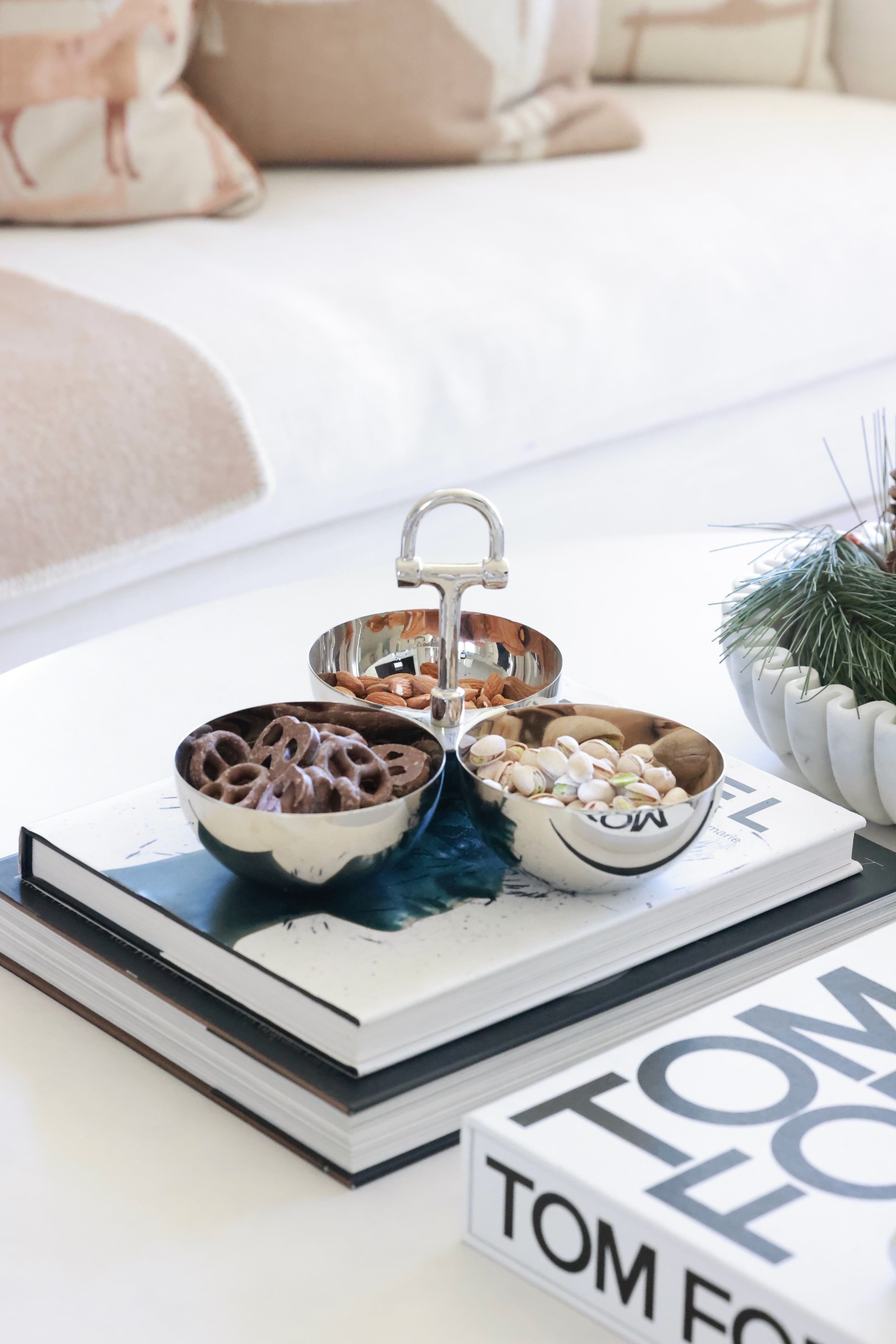 adamsbro stylish equestrian harlowe serving nut bowl