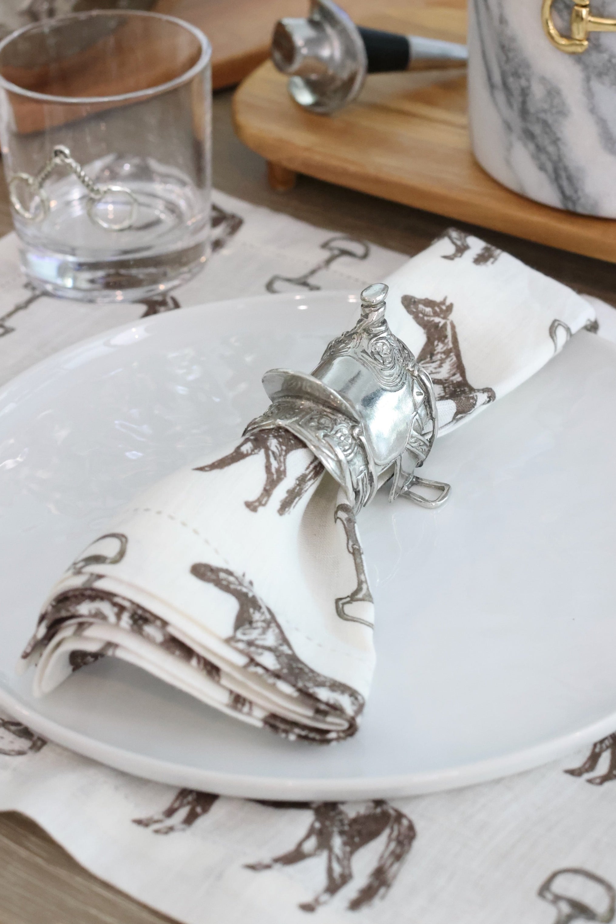 pomegranate stylish equestrian horse and snaffle linen napkin set