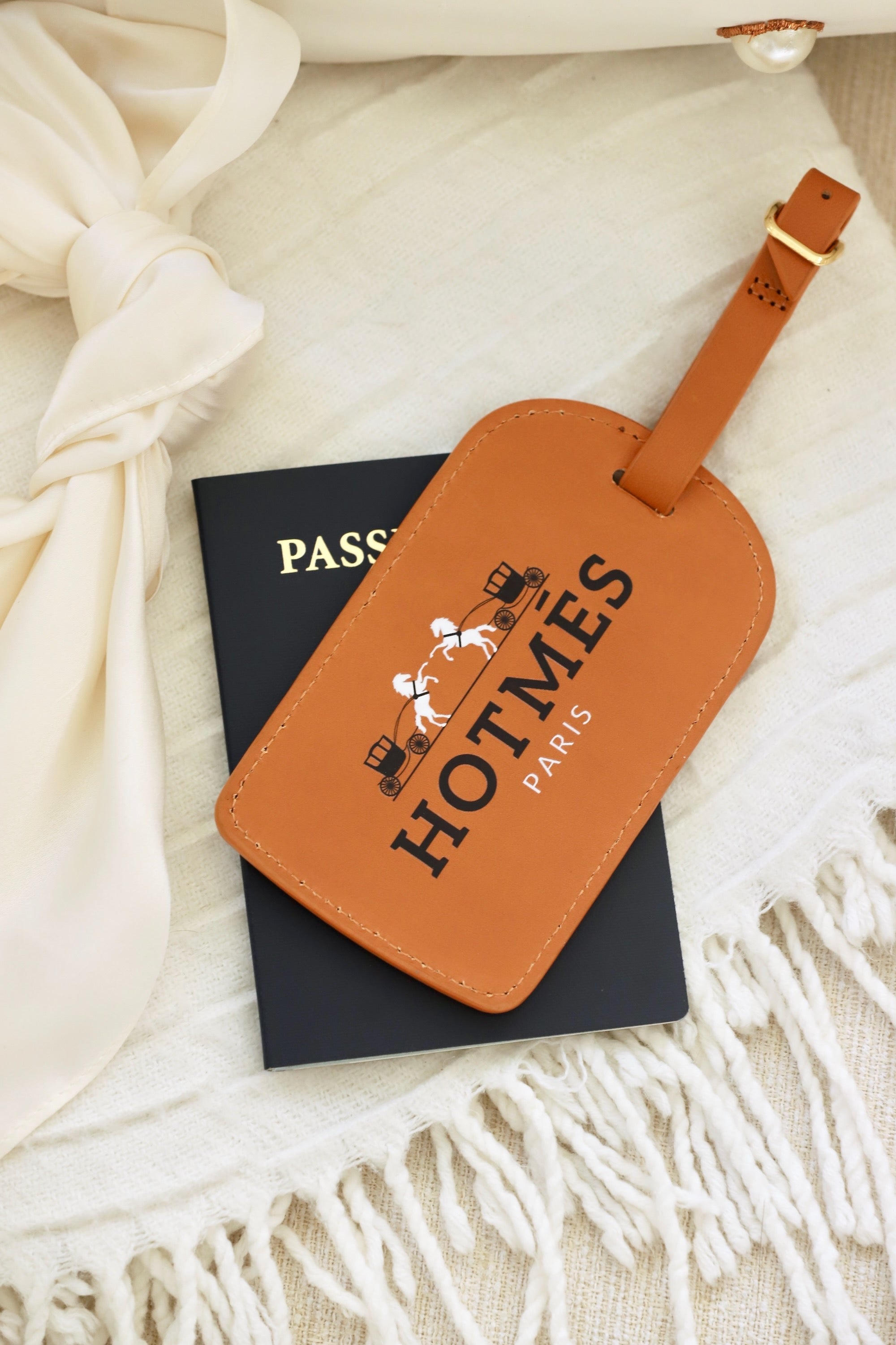 blvd custom stylish equestrian hotmes luggage tag cognac
