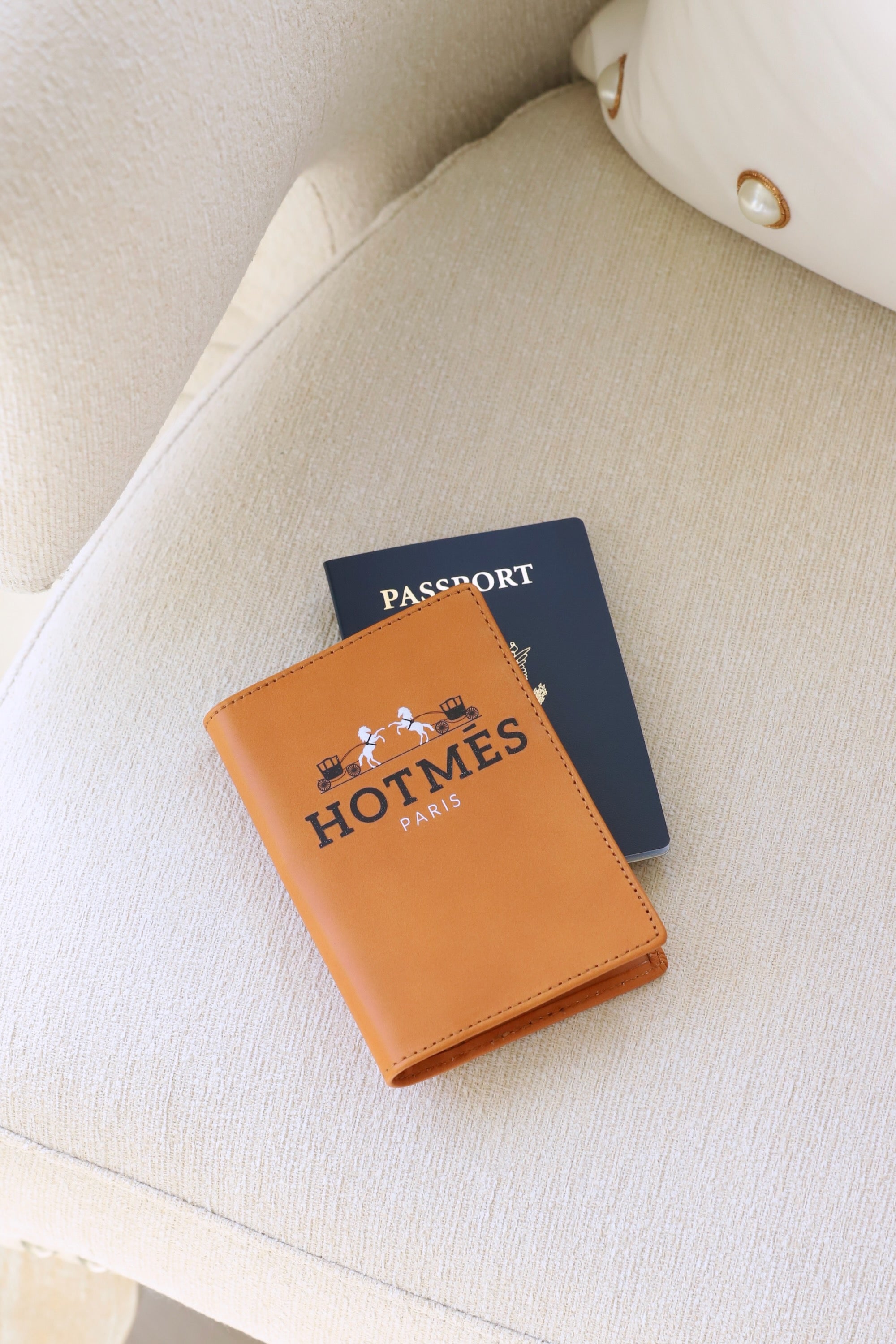 blvd custom stylish equestrian hotmes leather passport holder cognac
