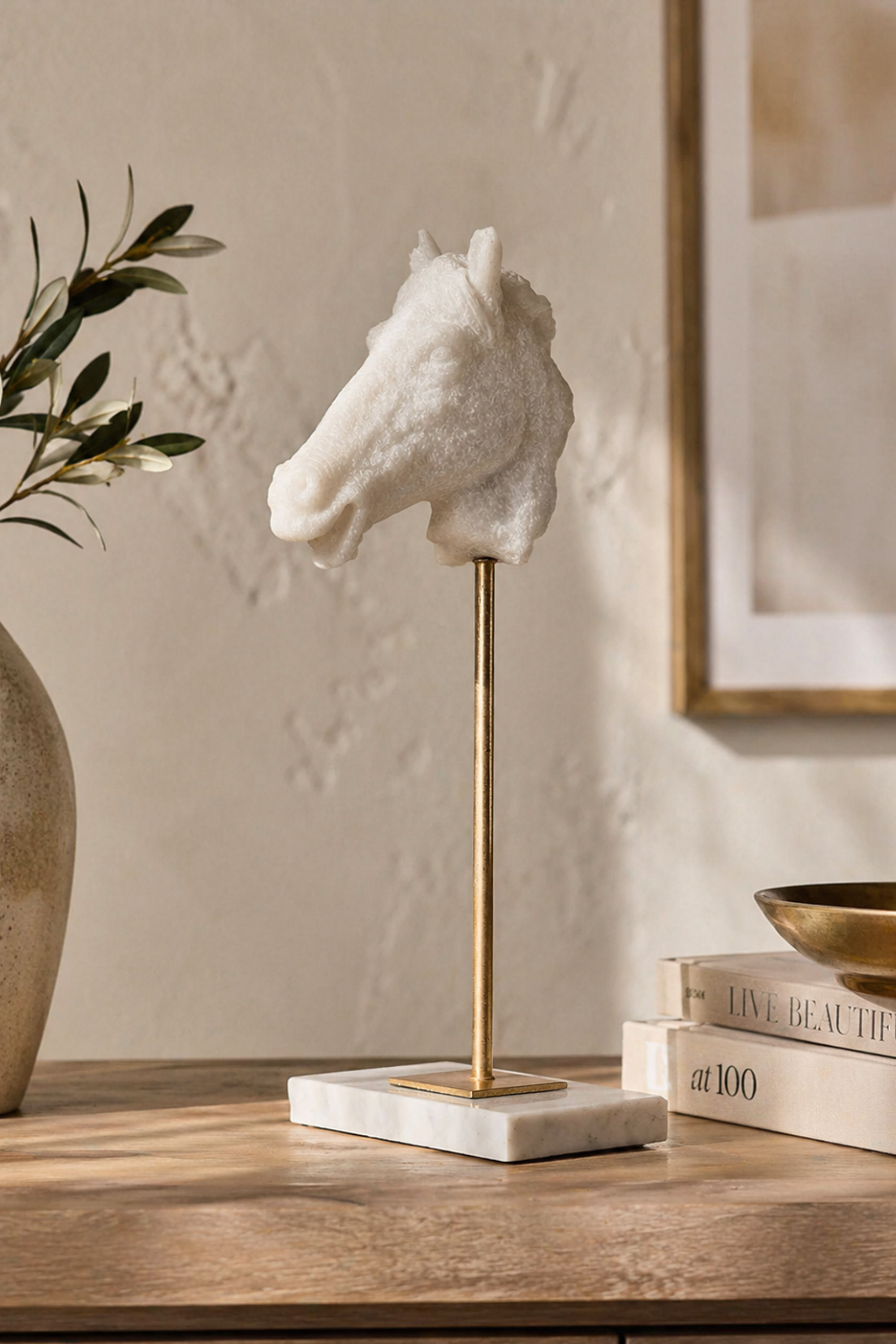Isla Marble Horse Head Accent
