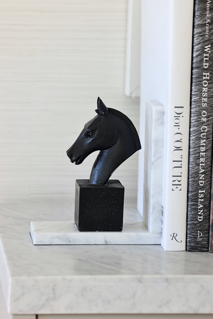 hoom roots stylish equestrian raven horse bookends