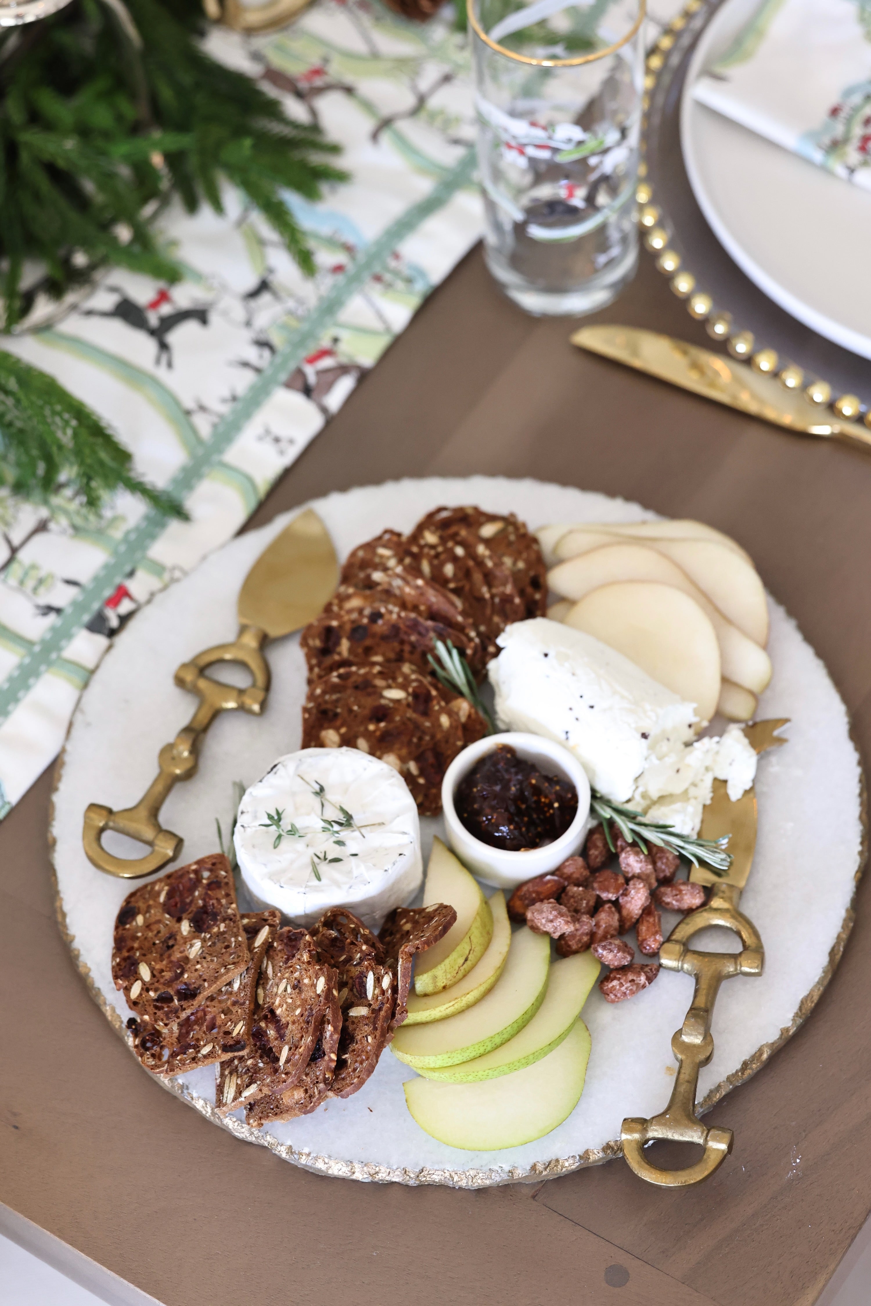 design impex stylish equestrian alden cheese knife set