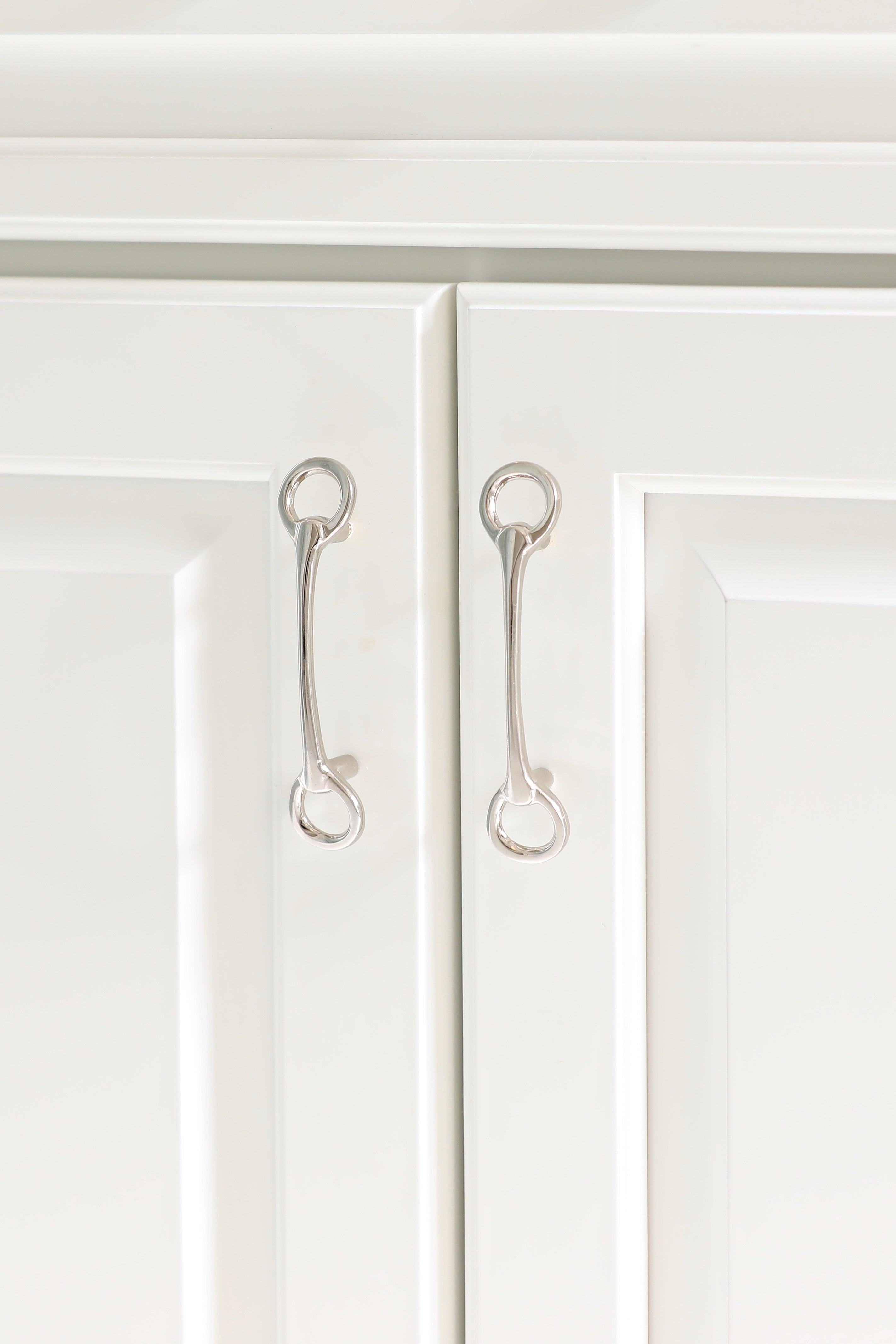 horse fare stylish equestrian ella snaffle pull hardware - equestrian home decor and interior design, horse themed hardware, snaffle bit drawer handle, equestrian home interiors