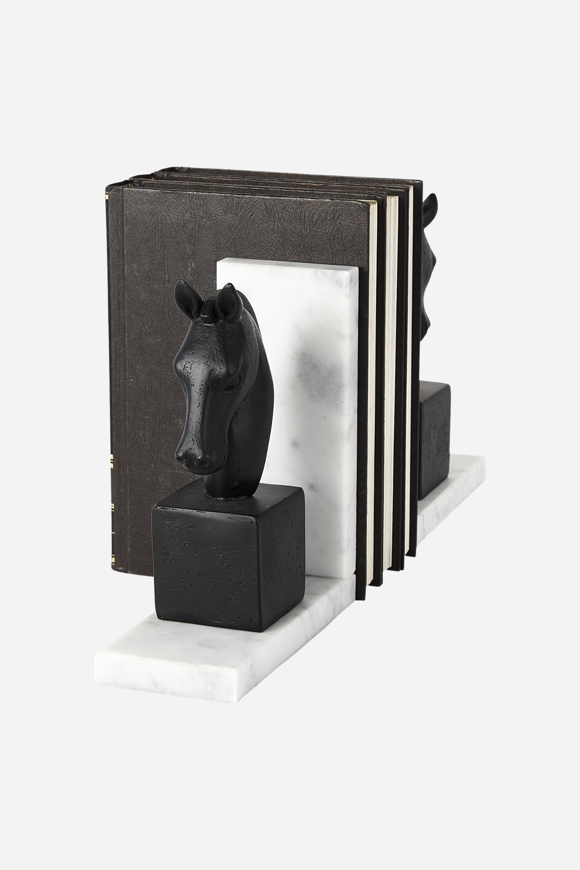 hoom roots stylish equestrian raven horse bookends