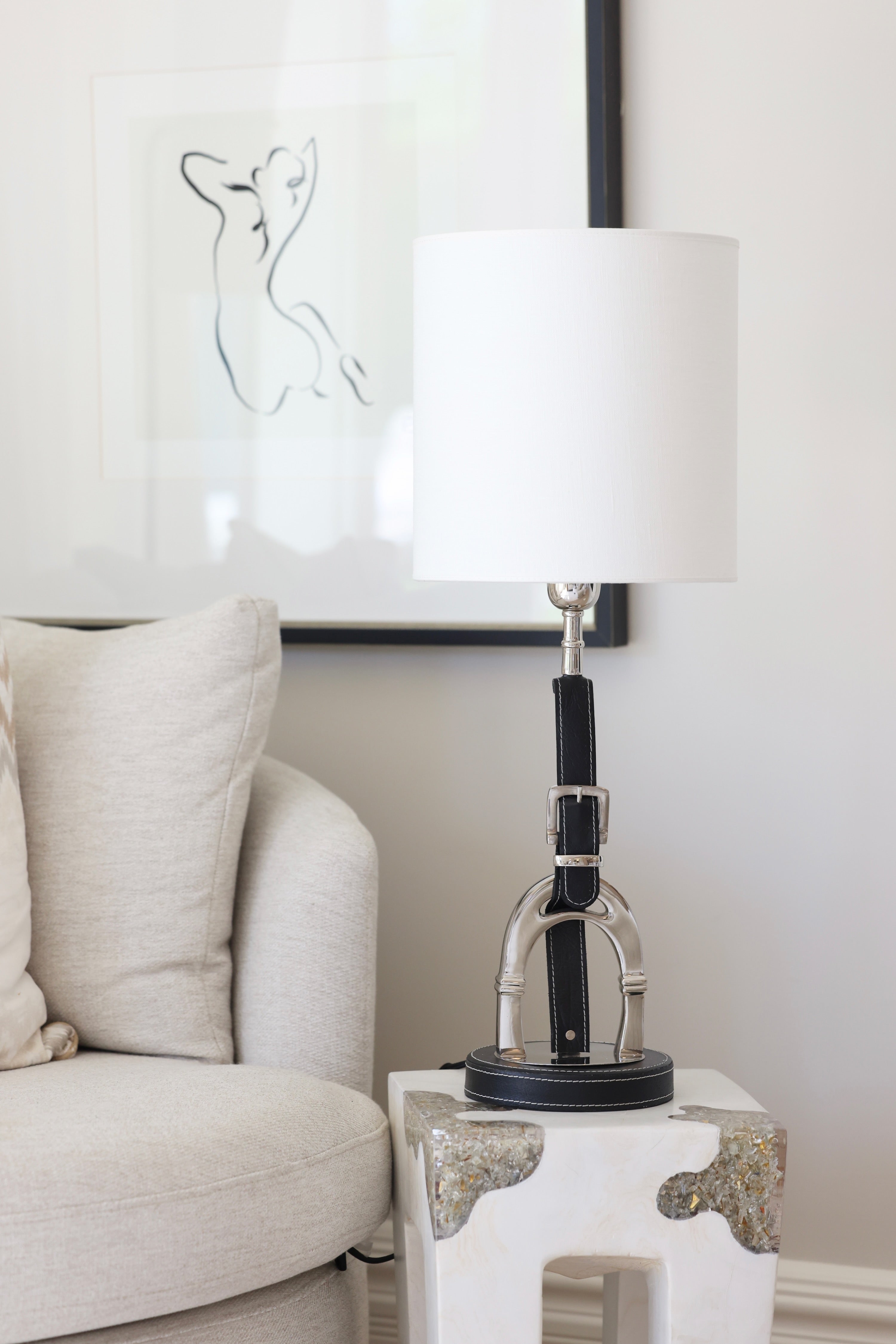 adamsbro stylish equestrian stirrup leather lamp stand black