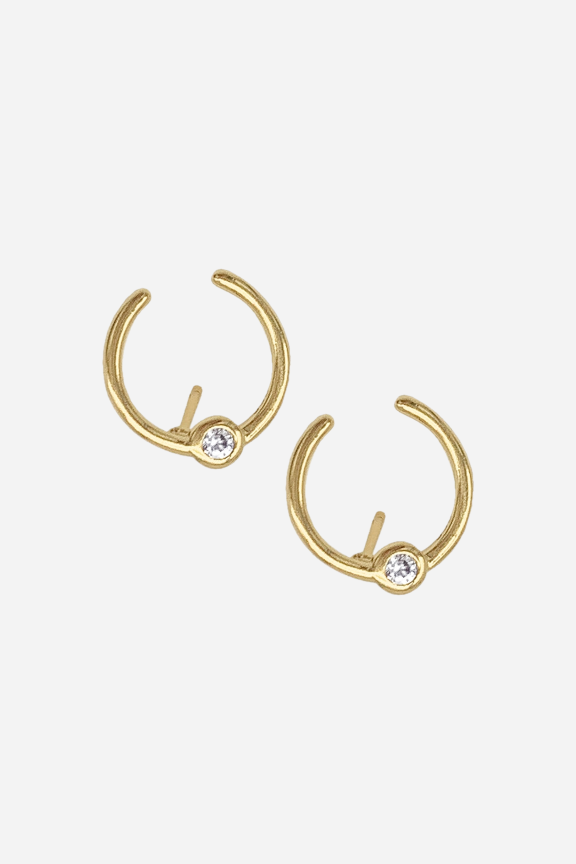 adornia stylish equestrian sutton gold horseshoe earrings - equestrian inspired jewelry, horse girl accessories, dainty equestrian jewelry, horseshoe inspired design, small gifts for horse girls