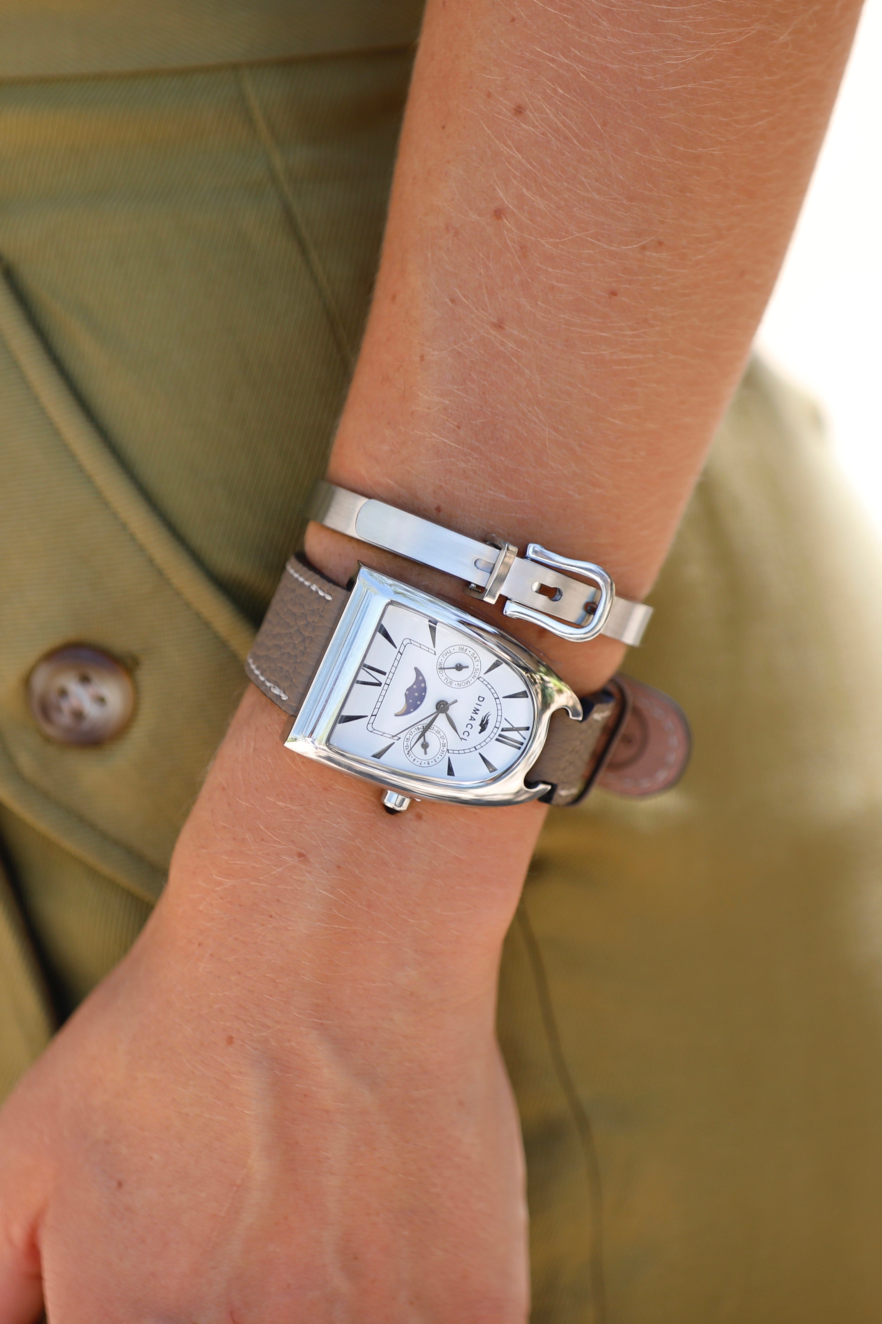 dimacci stylish equestrian deauville stirrup boyfriend watch