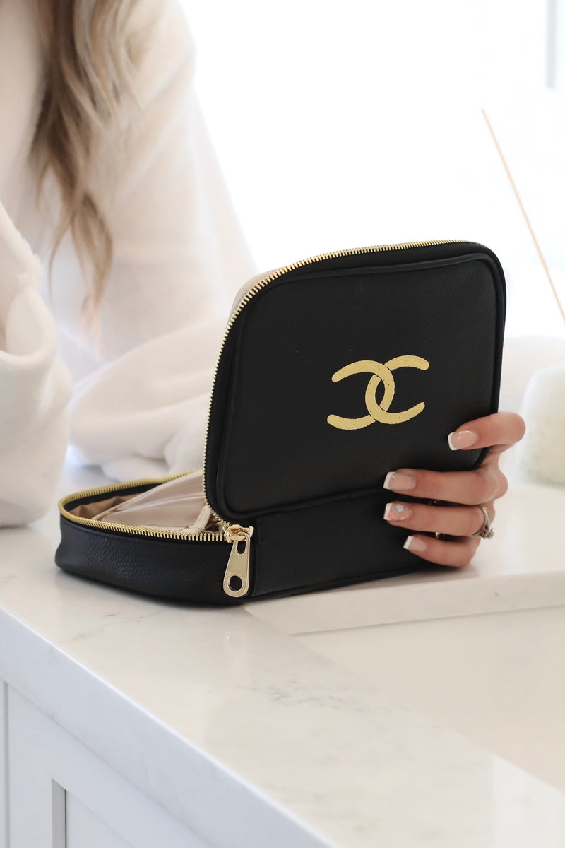 Coco chanel best sale makeup bag