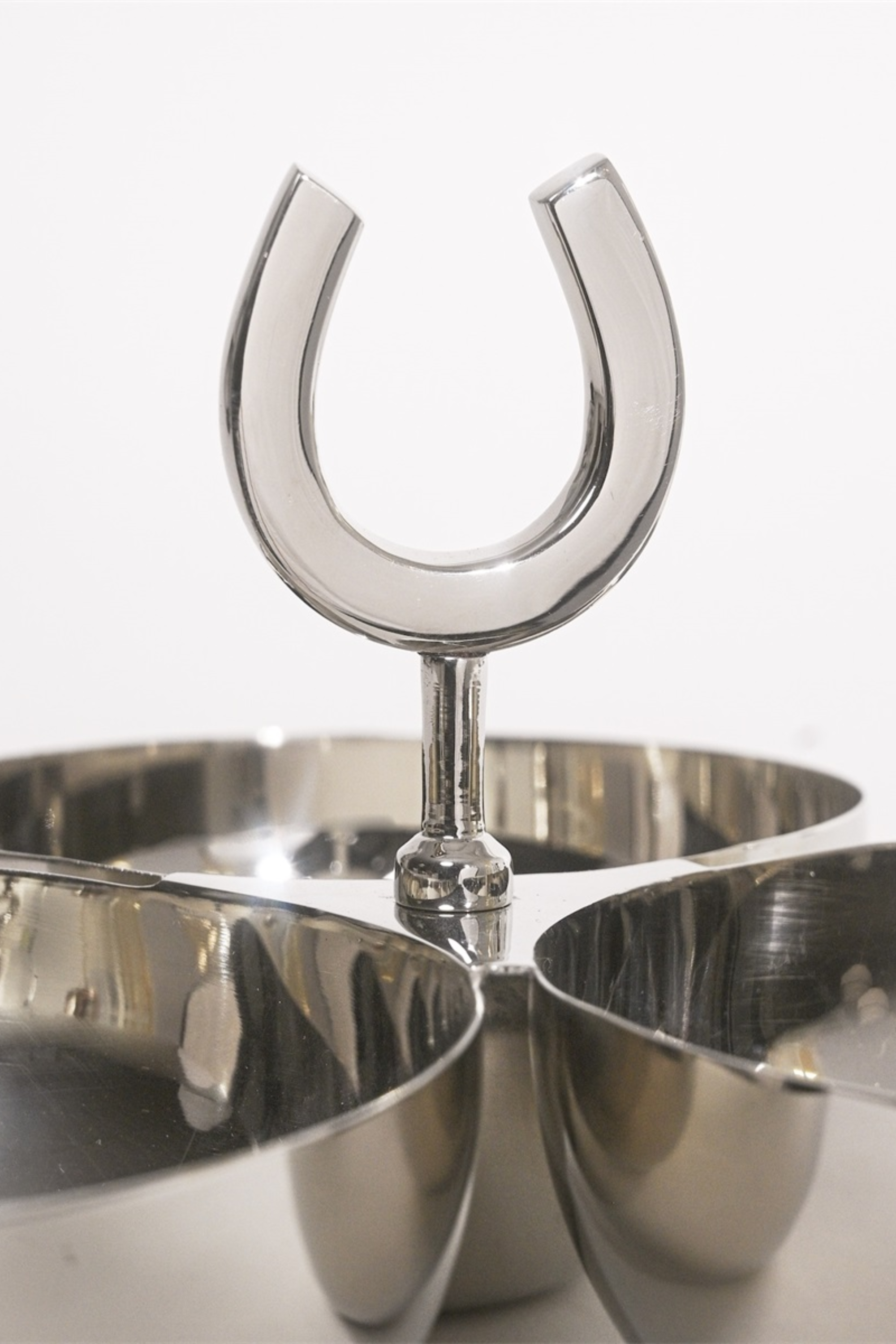 Harlowe Horseshoe Nut Bowl - Silver