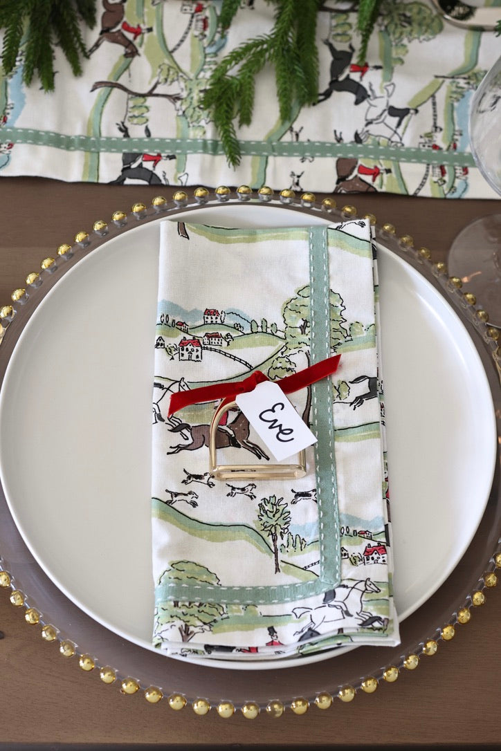 pomegranate inc stylish equestrian the hunt scene napkin set