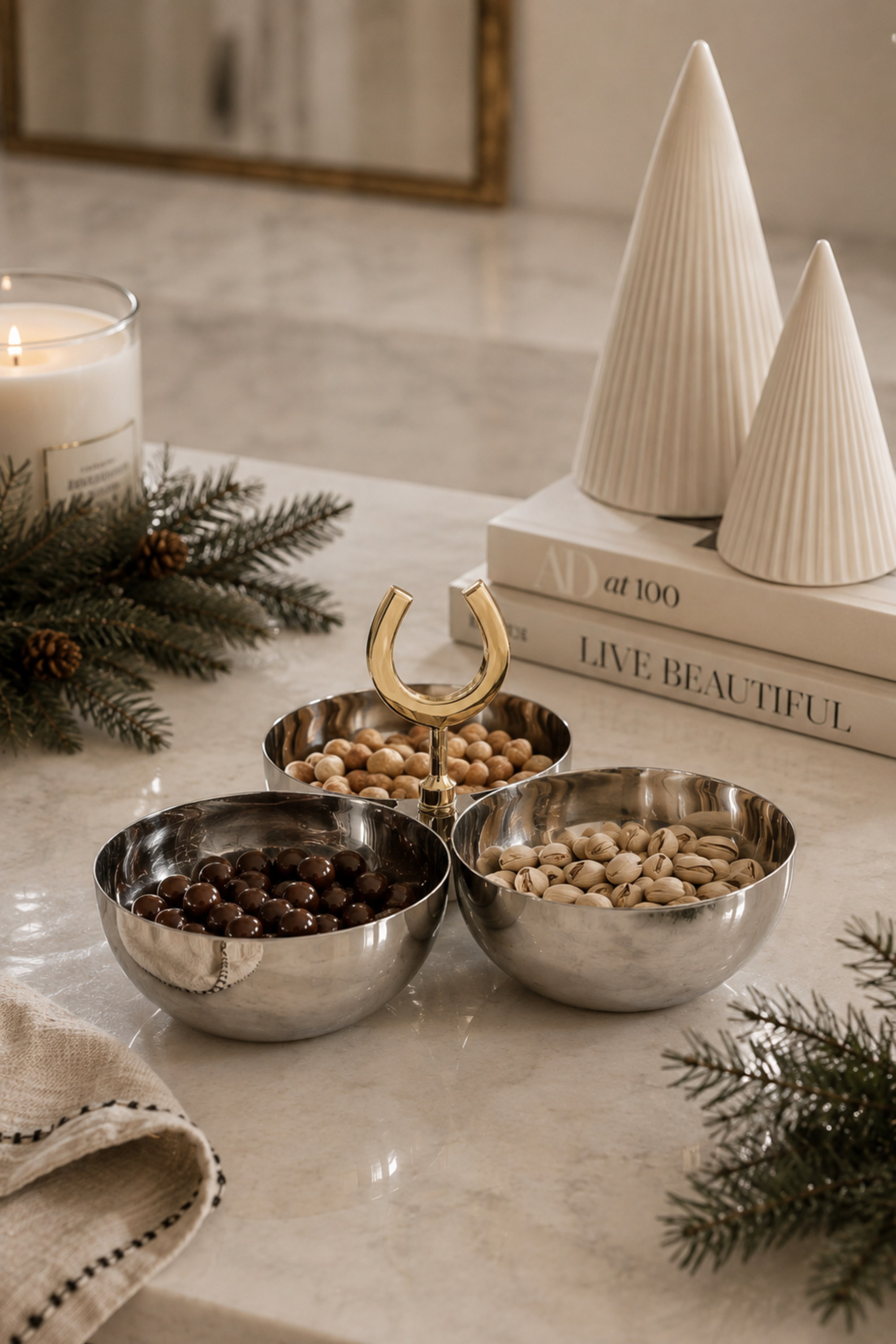 Harlowe Horseshoe Nut Bowl - Gold