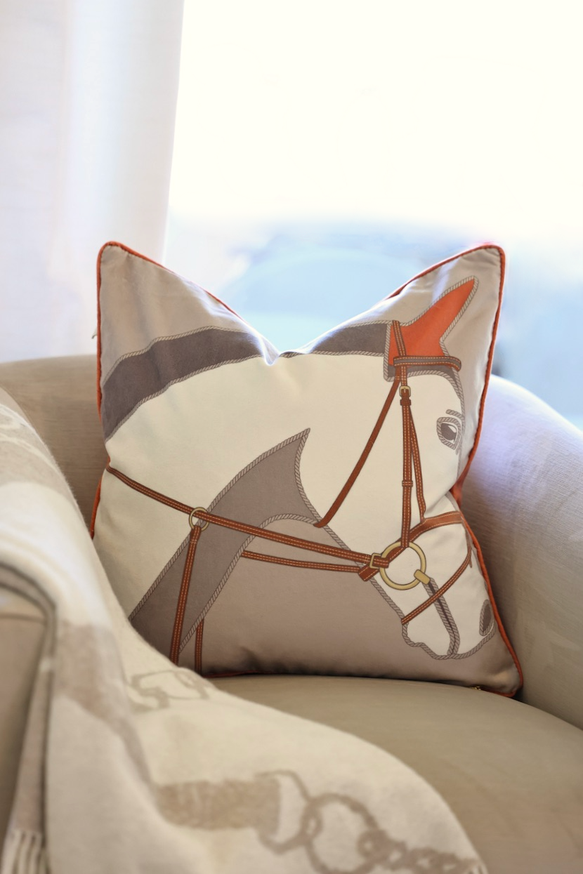 adamsbro stylish equestrian cheval velvet horse head throw pillow