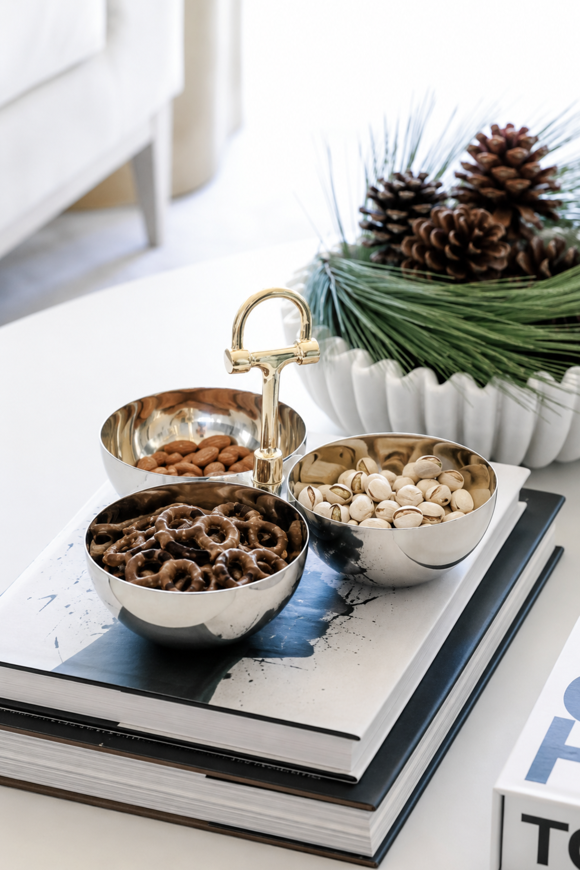 Harlowe Snaffle Nut Bowl