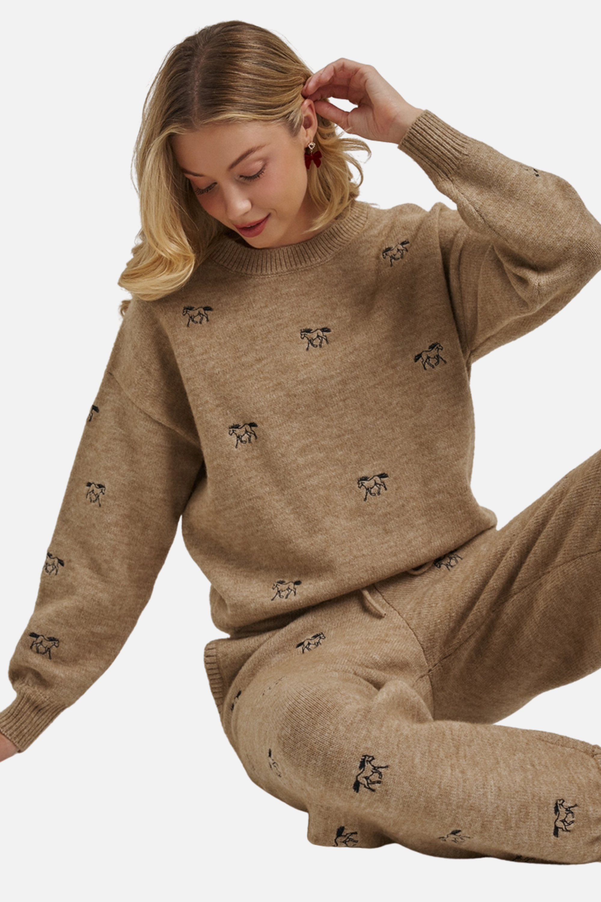 Hadley Embroidered Horse Sweater - Toffee
