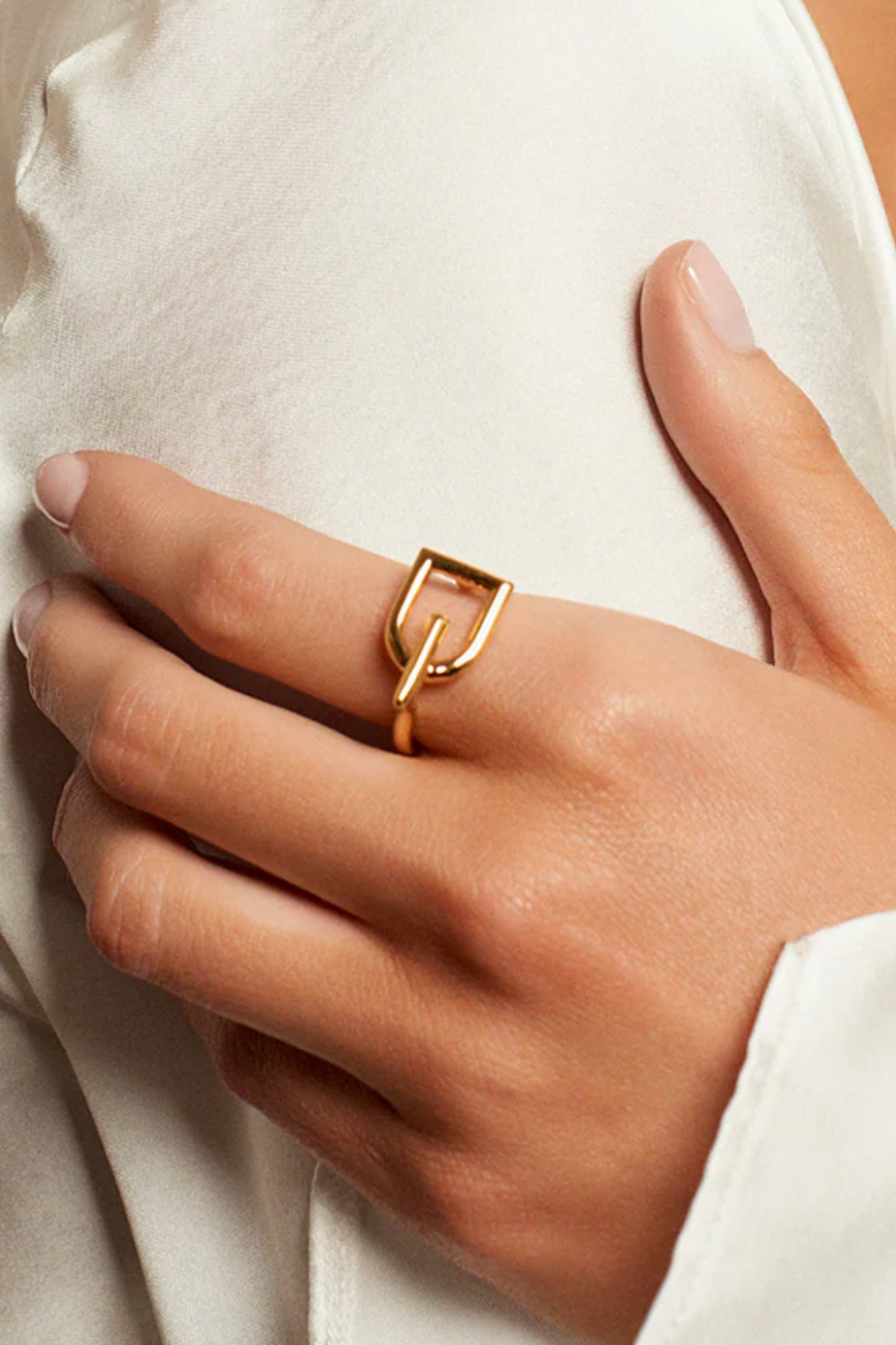Hallie Stirrup Ring - Gold