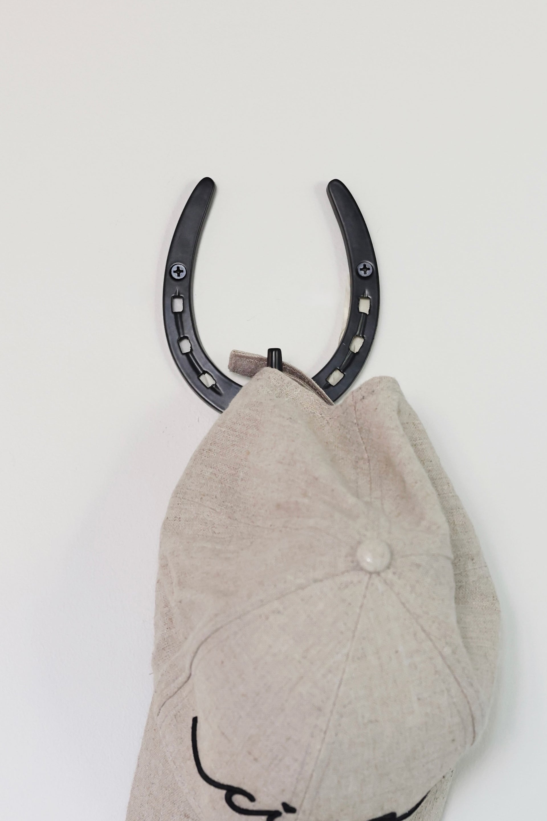 Haven Horseshoe Hook - Black