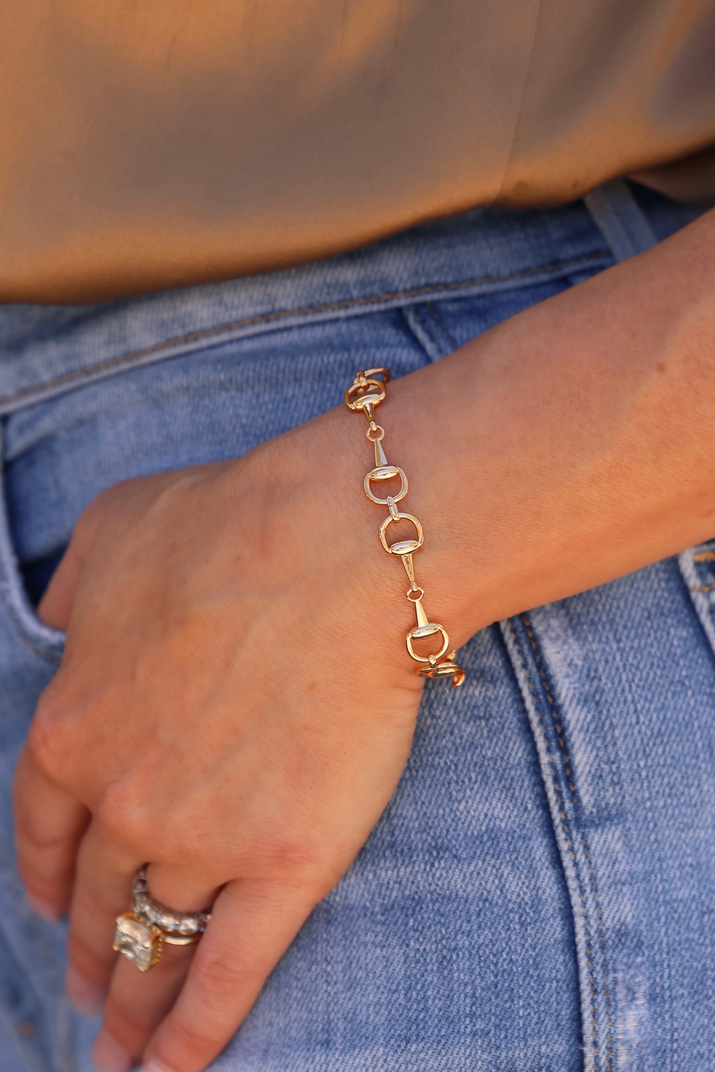  Gold Horsebit charm bracelet with magnetic clasp closure