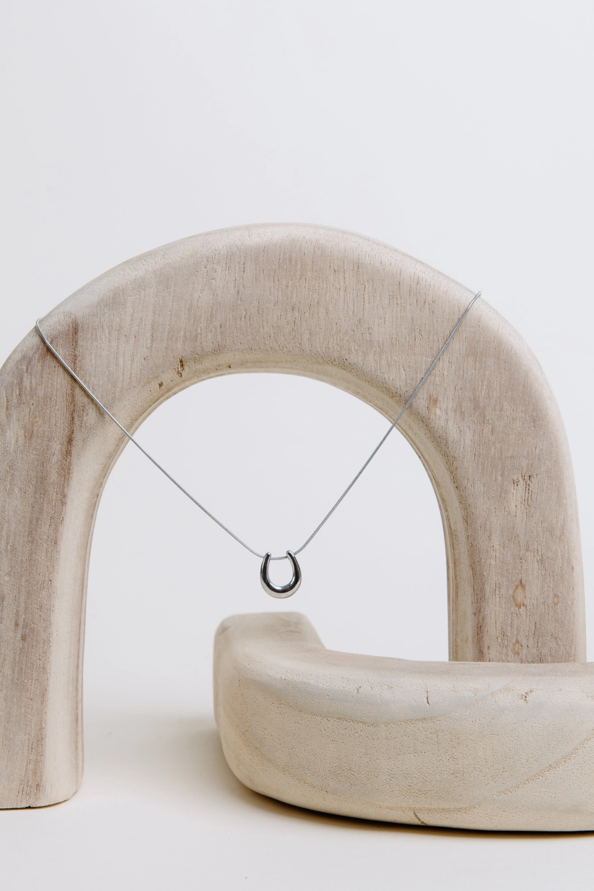 Kelsey Horseshoe Necklace - Silver
