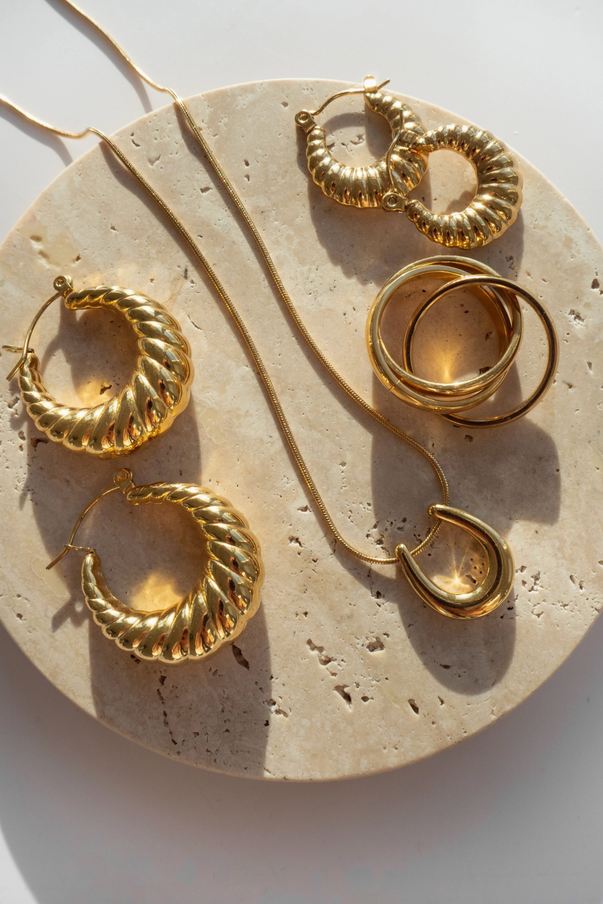 Kelsey Horseshoe Necklace