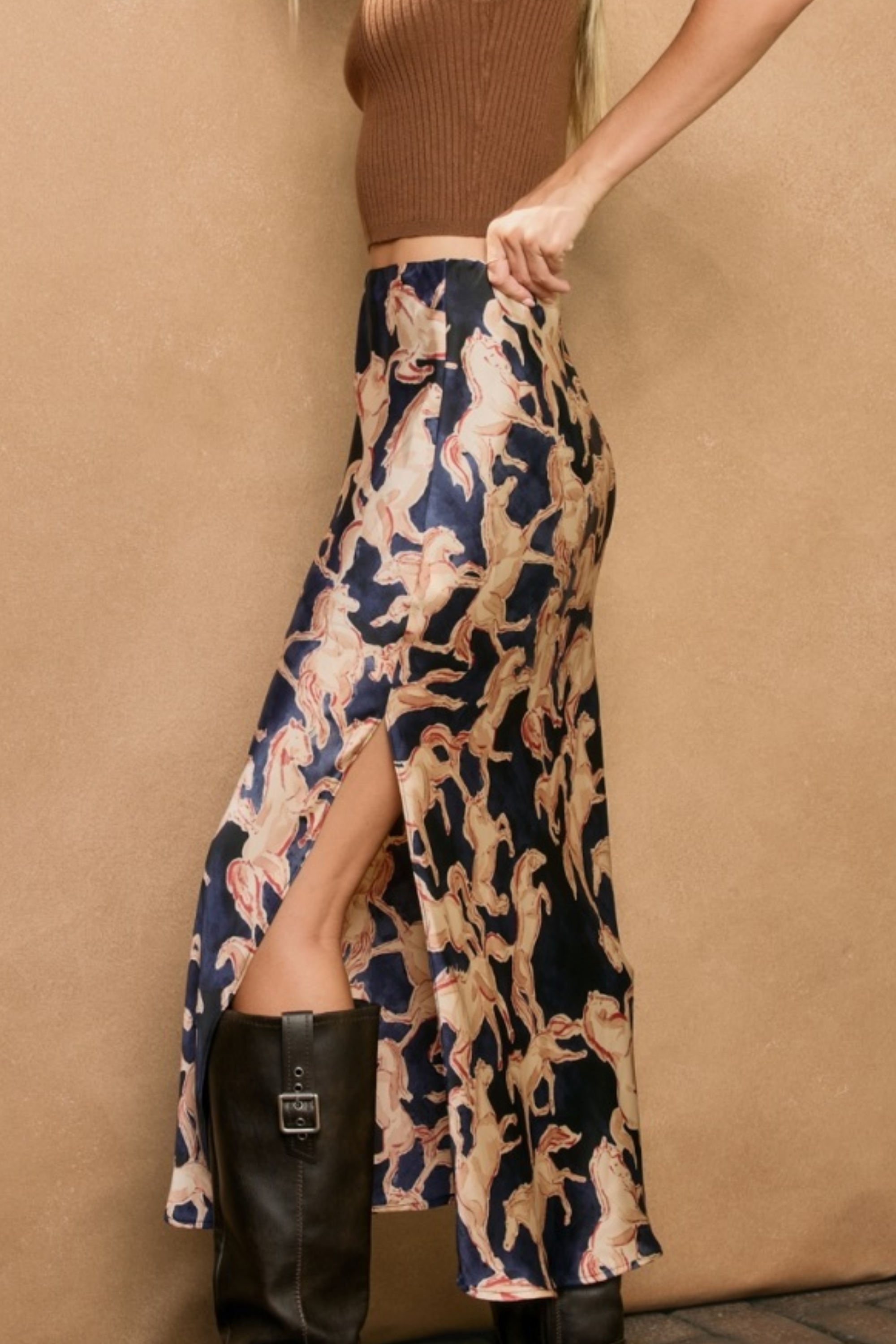Western slip skirt, Equestrian print skirt, Navy maxi skirt, Vintage-inspired skirt, Pull-on slip skirt, Western navy midi skirt, Horse print fashion, Fall rodeo outfit, Women’s western maxi skirt, Retro equestrian style