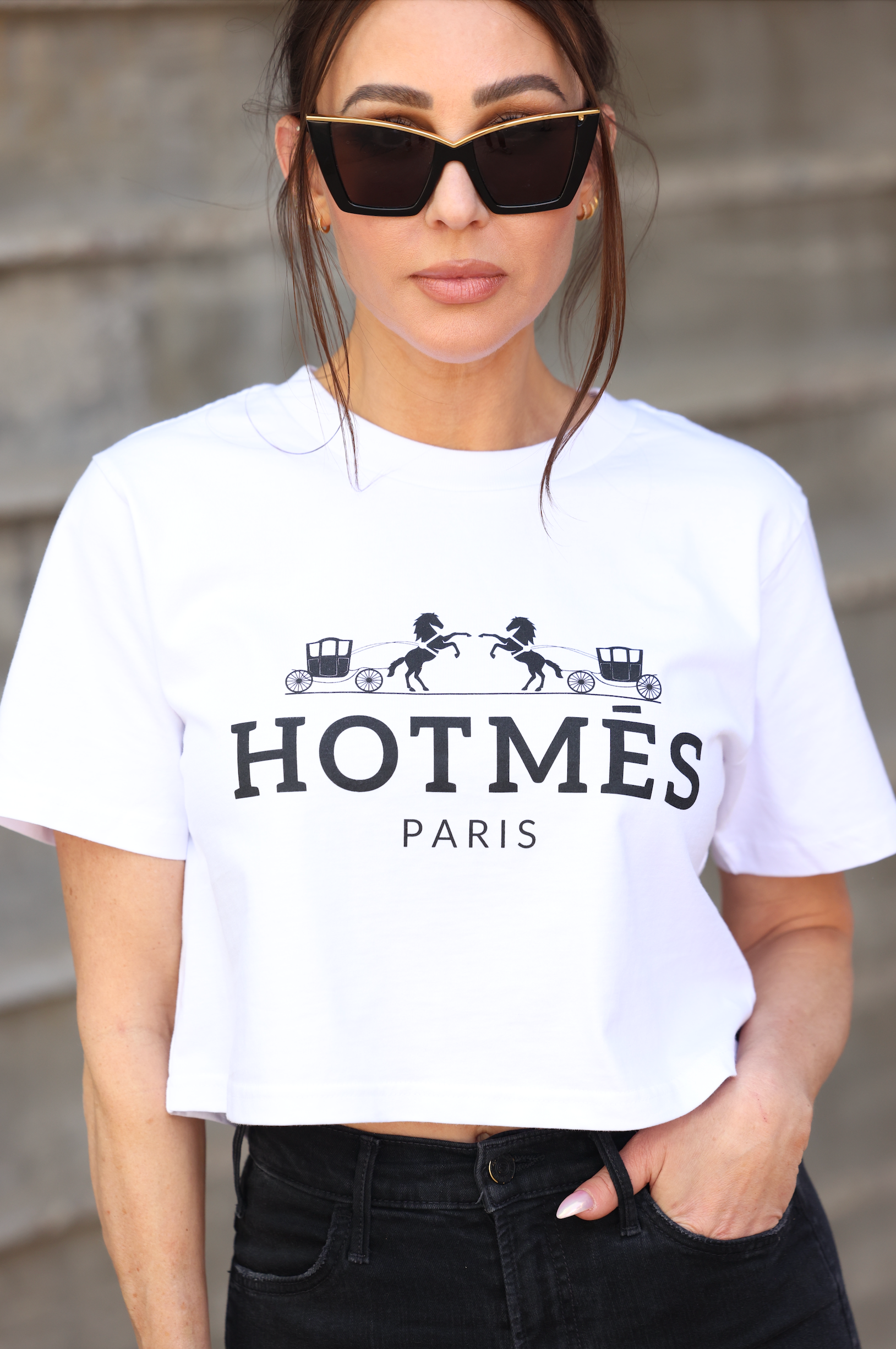 Hotmés Cropped Graphic Tee