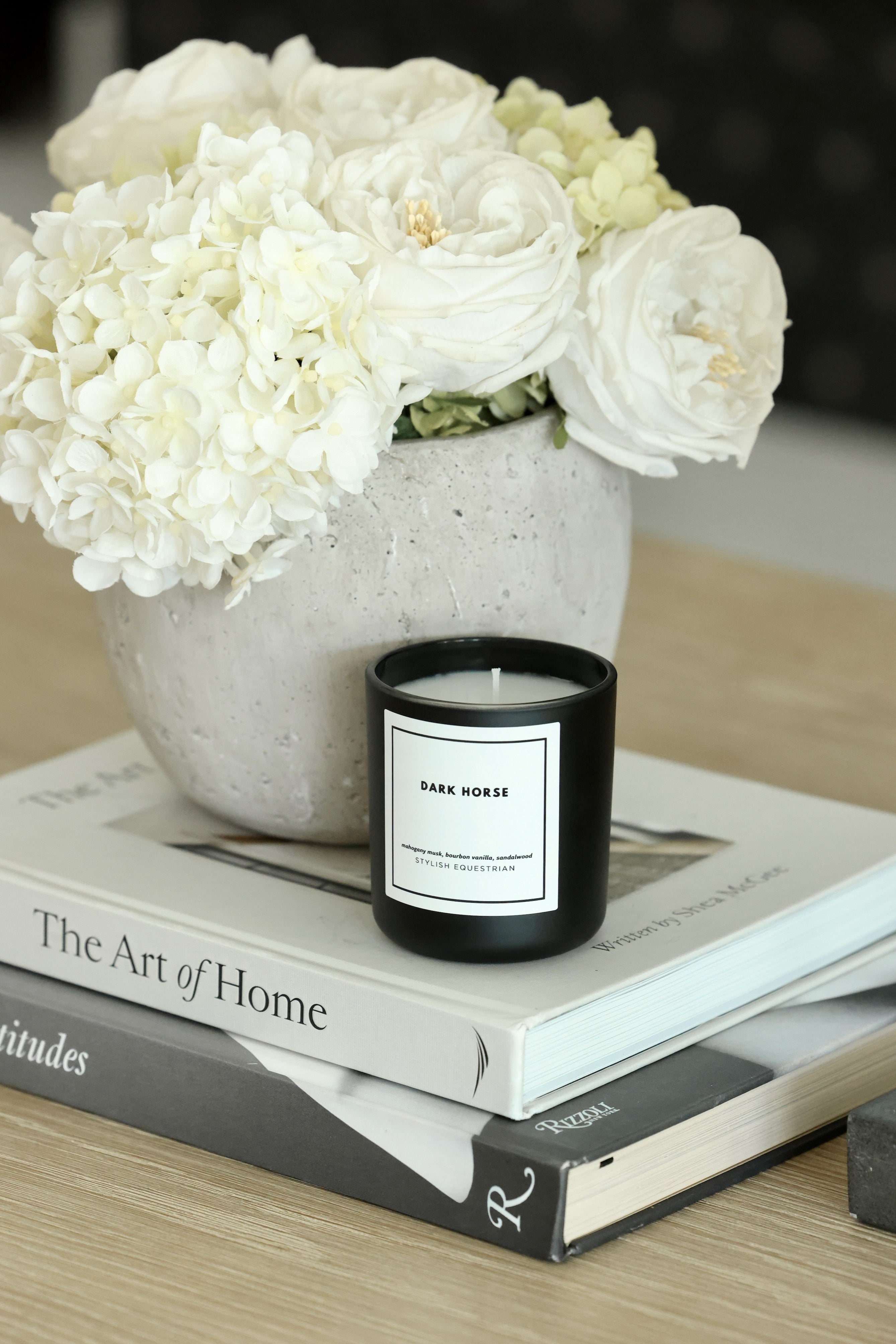 stylish equestrian signature soy wax dark horse candle