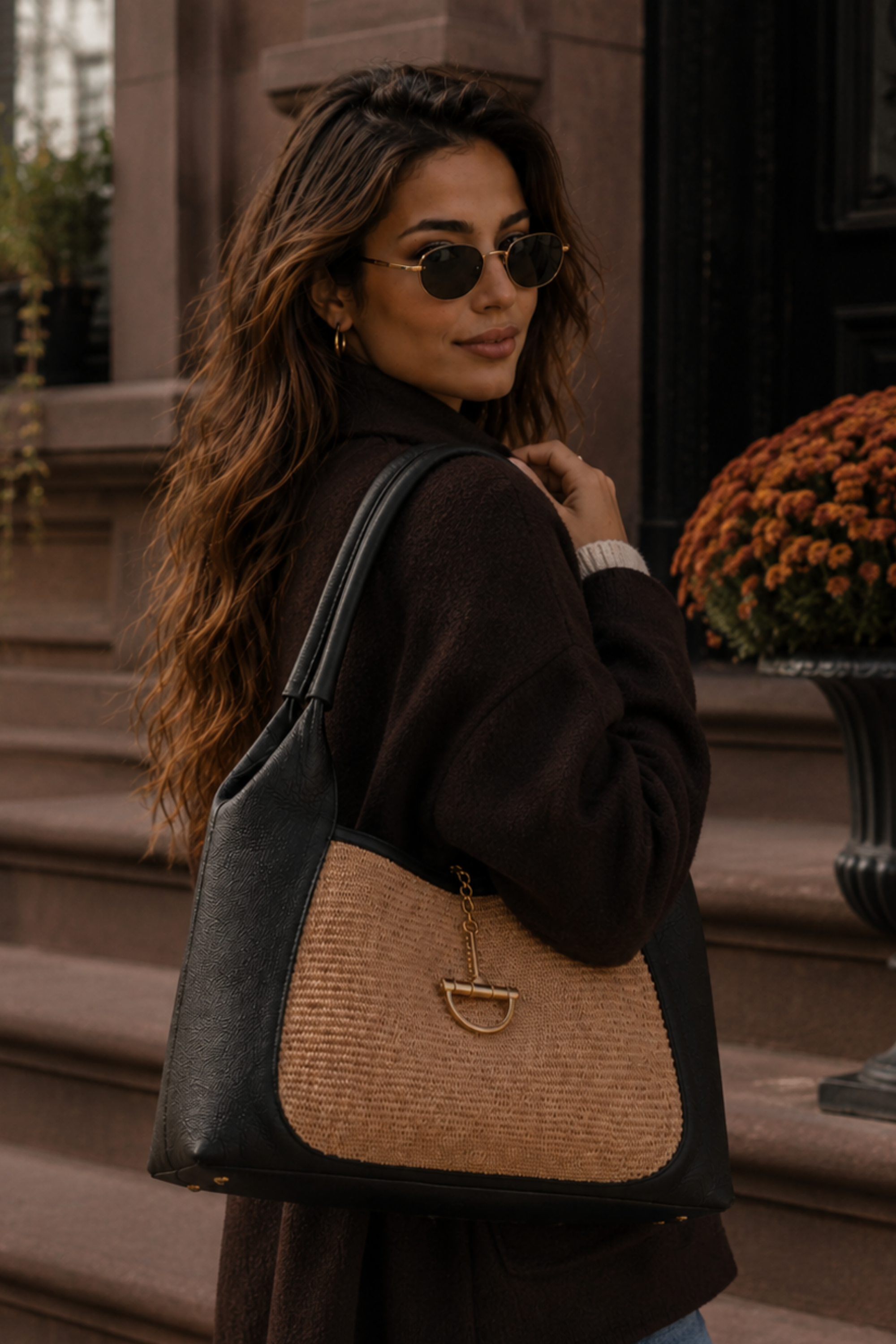 Sloane Large Raffia Saddle Bag - Black