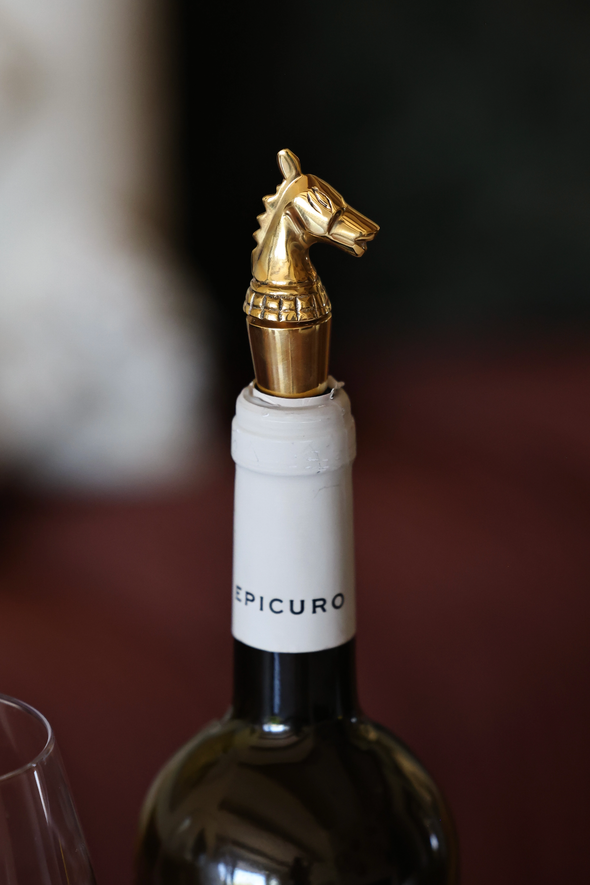 thg stylish equestrian cassia horse head bottle stopper brass