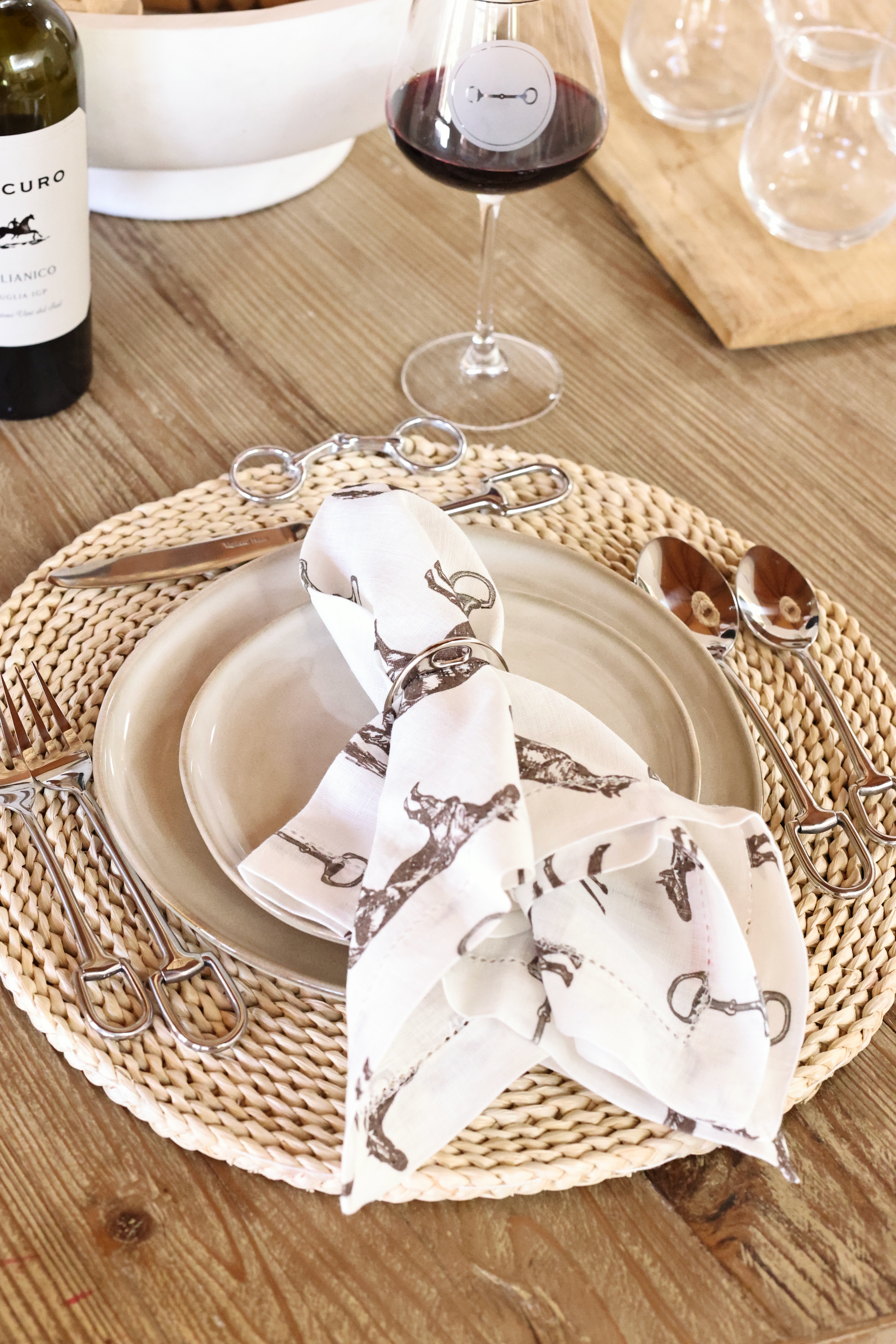 pomegranate stylish equestrian horse and snaffle linen napkin set