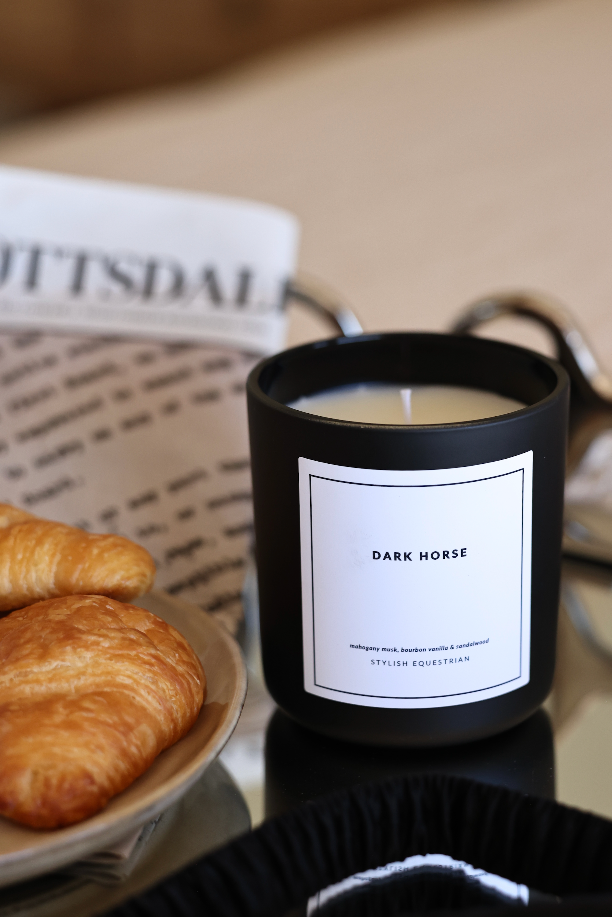 stylish equestrian signature soy wax dark horse candle