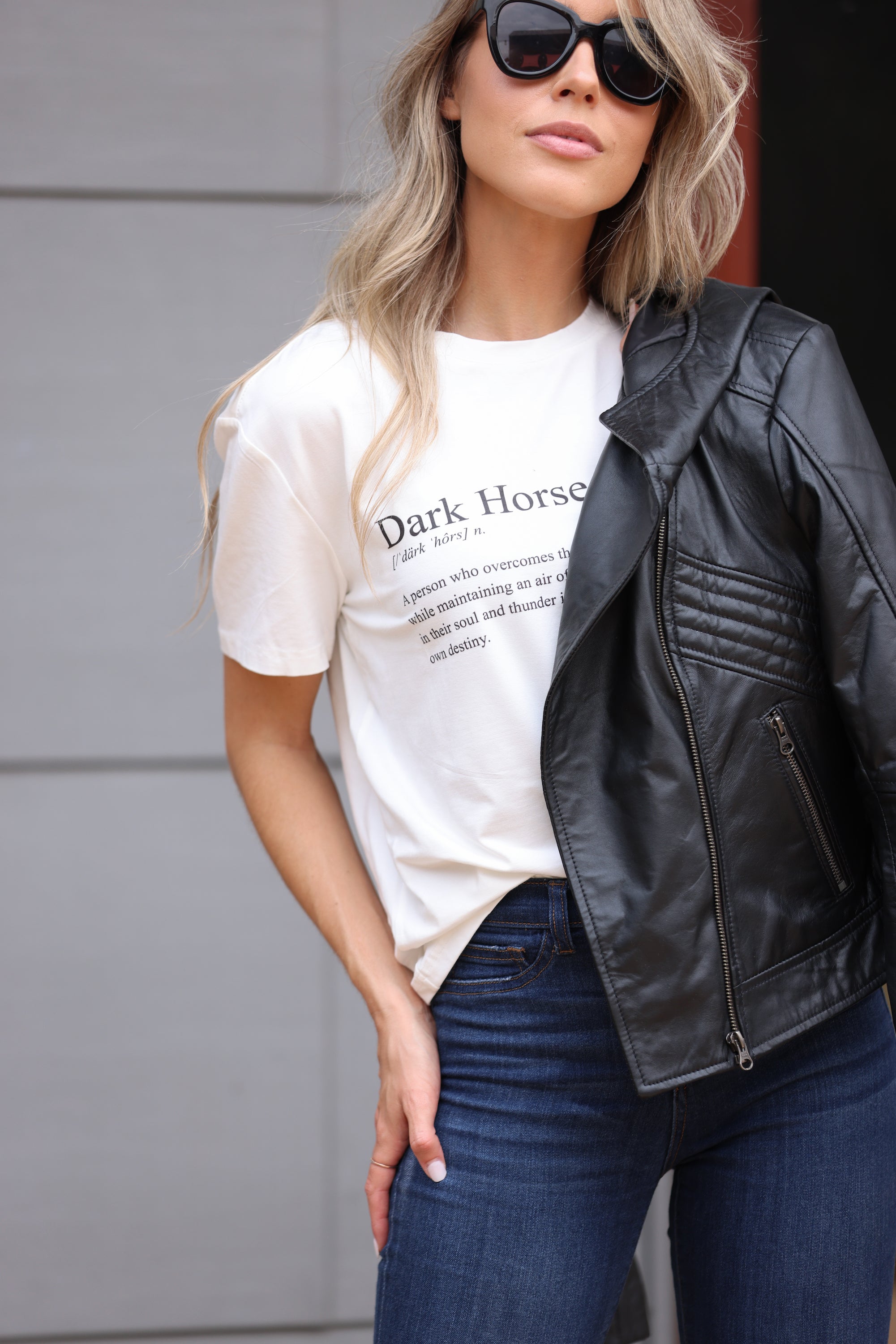 stylish equestrian dark horse definition tee