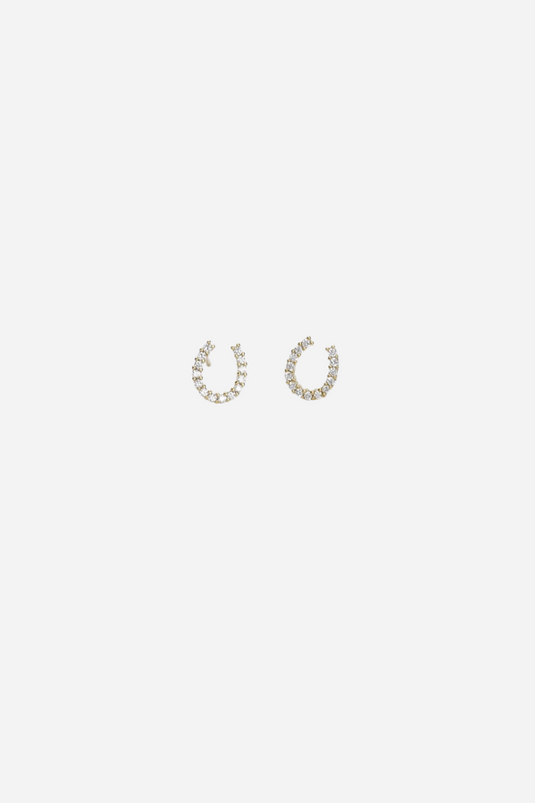 secrect box stylish equestrian equestrianista horseshoe stud earrings