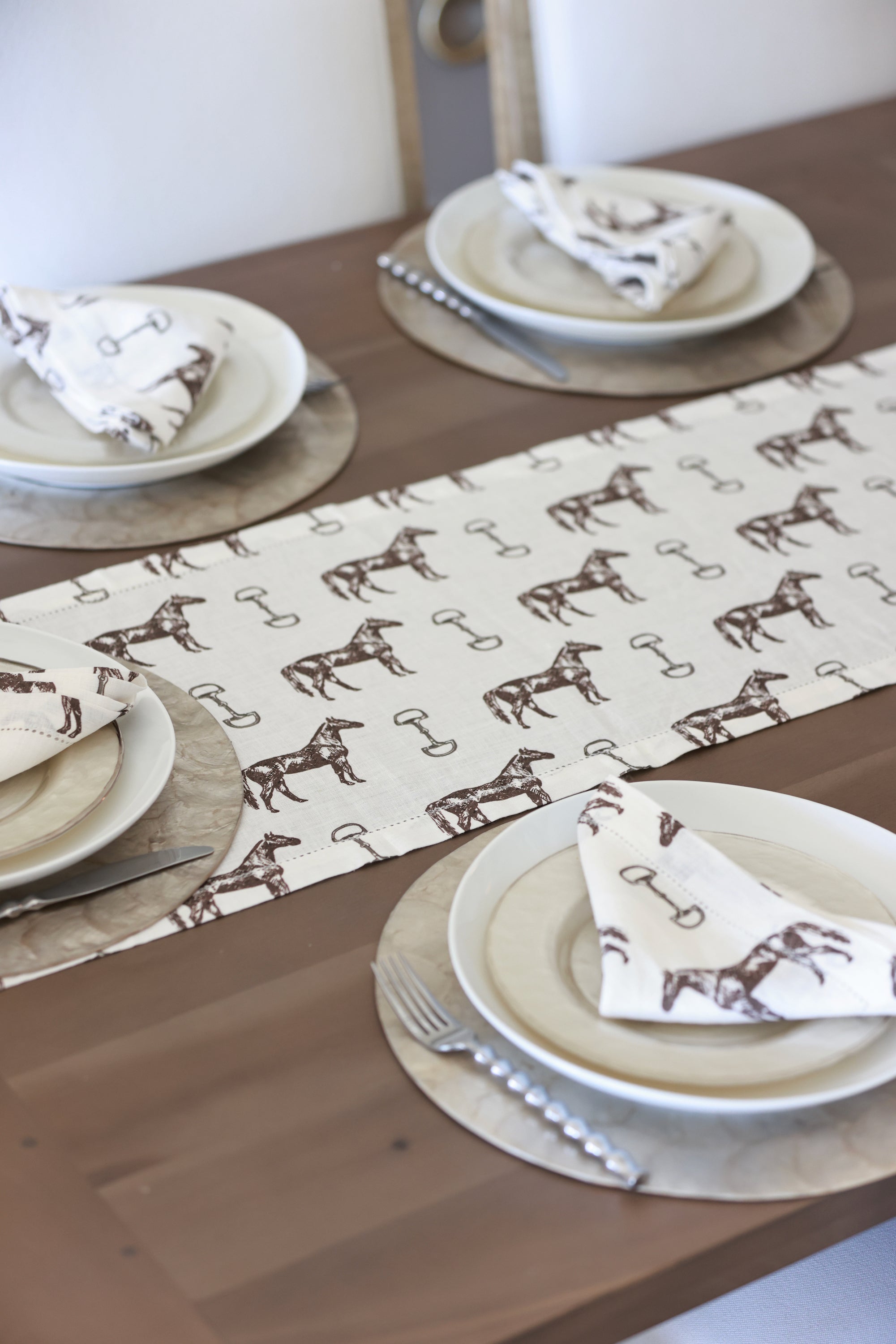 pomegranate stylish equestrian horse and snaffle linen napkin set