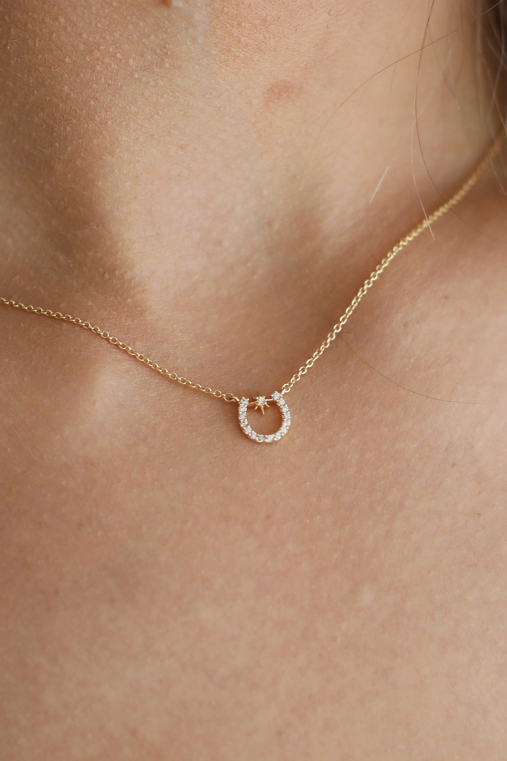 stylish equestrian lucky starlight cz dainty horseshoe necklace